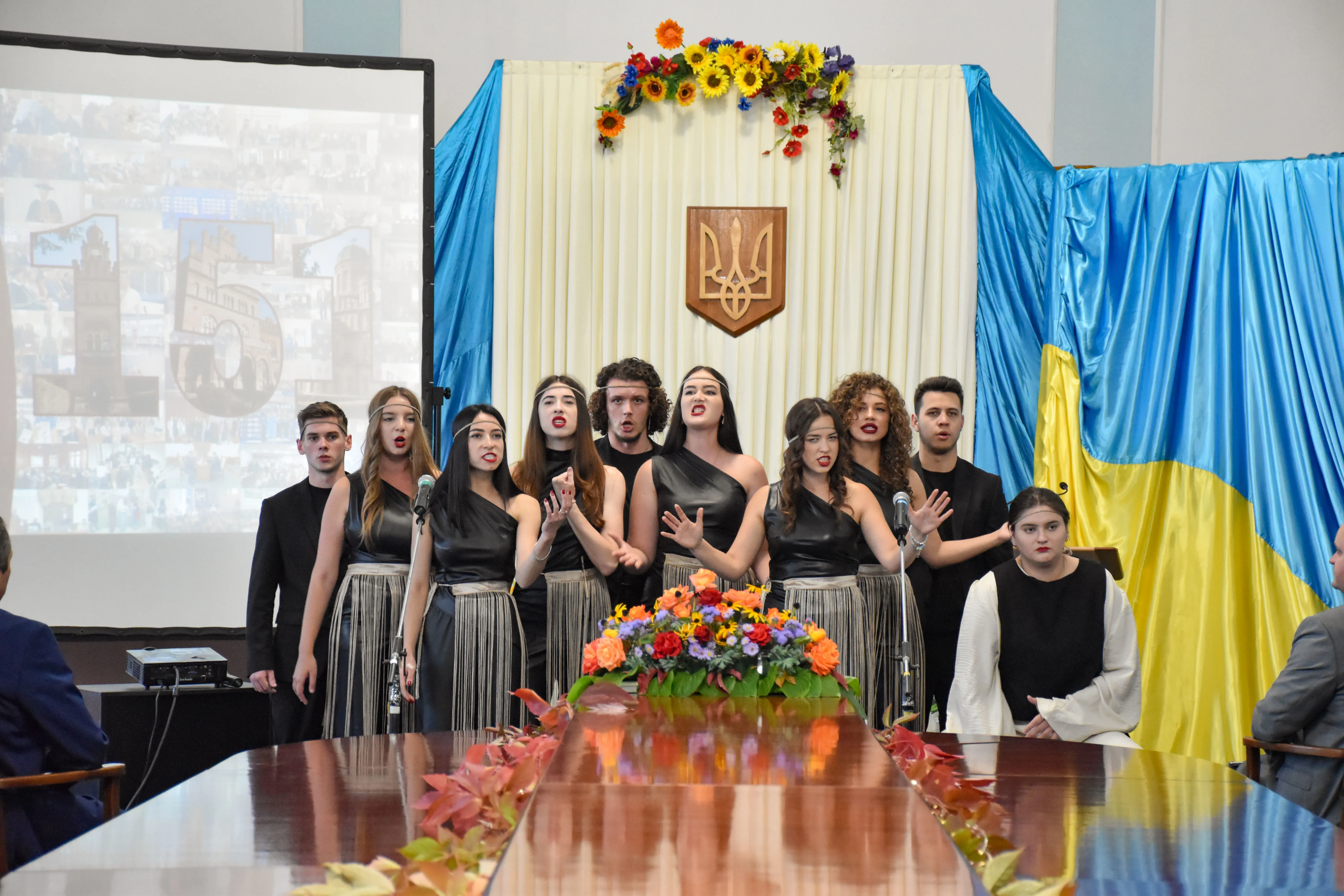 Музичне вітання до Дня університету 