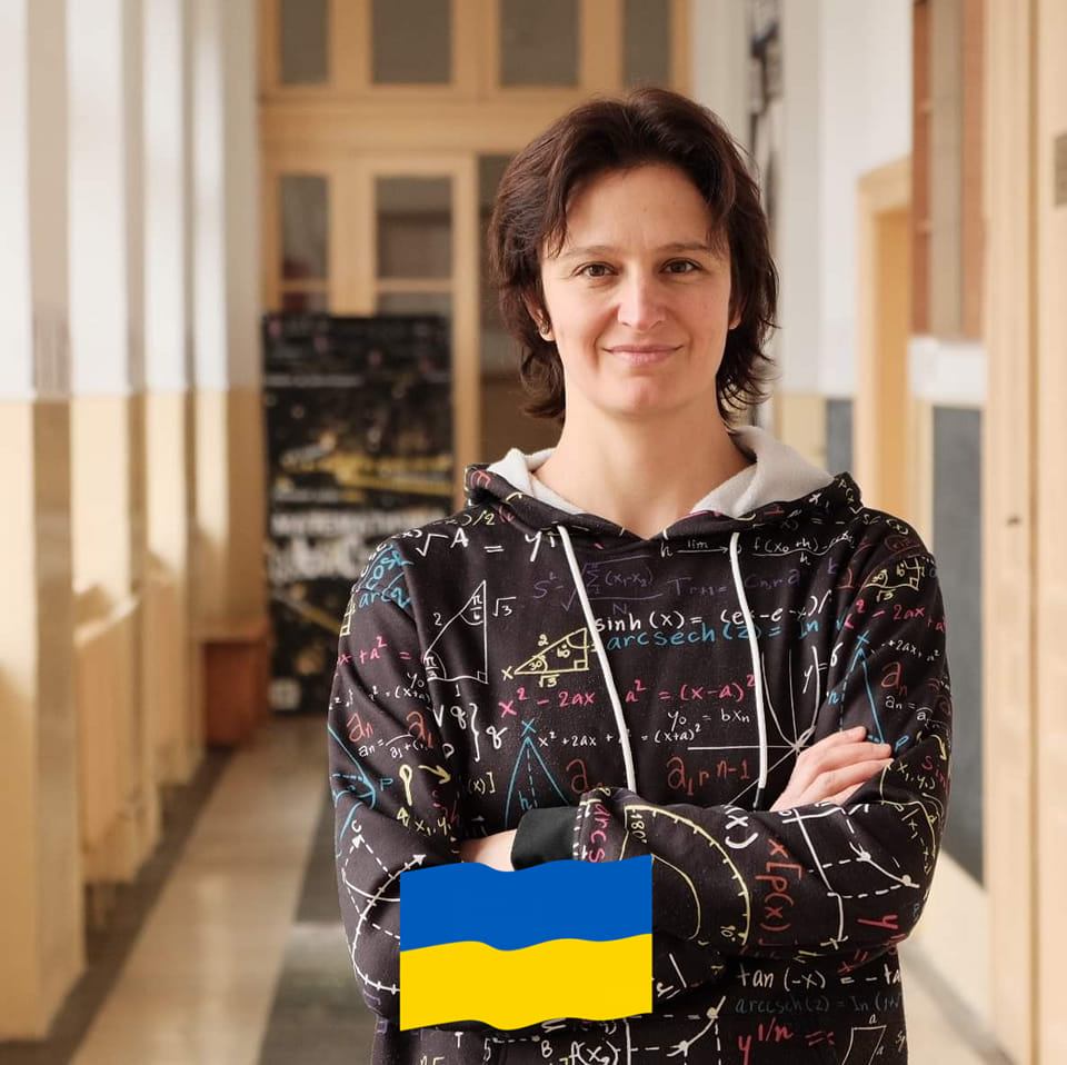 Олена Карлова