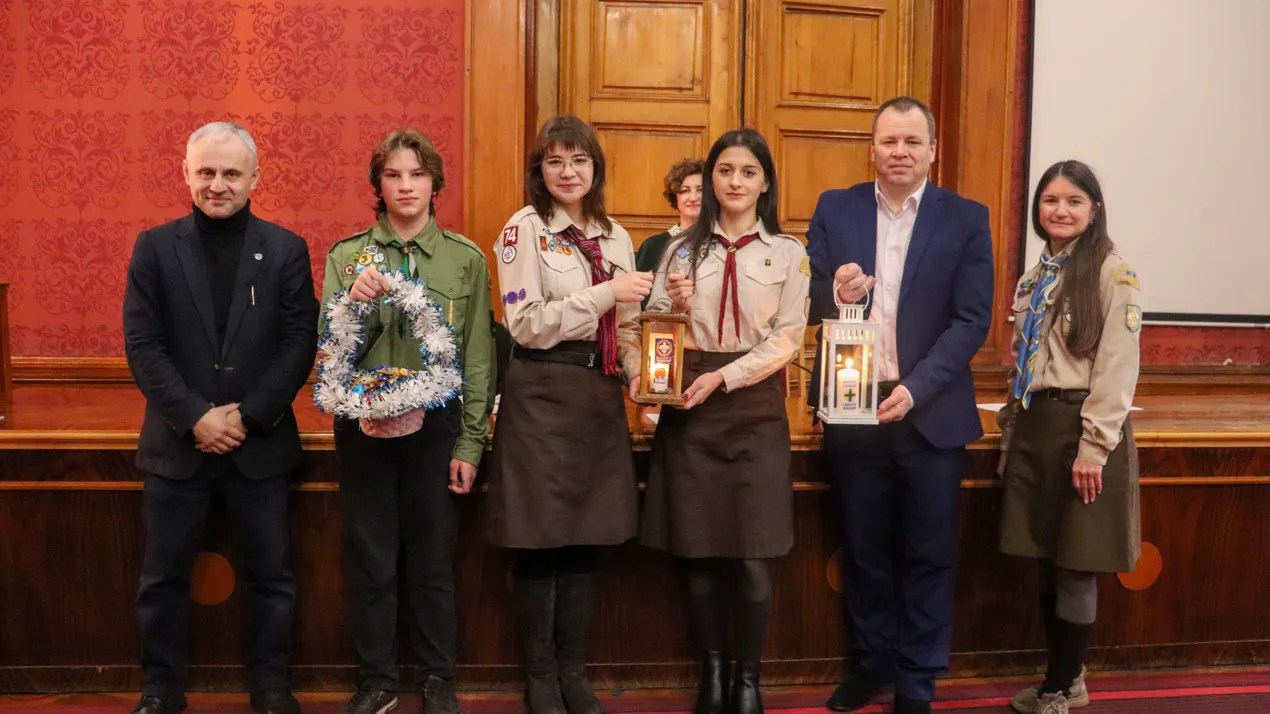 Meeting of the Academic Council at Yuriy Fedkovych Chernivtsi National University: Award Ceremony and Spiritual Symbols of Unity
