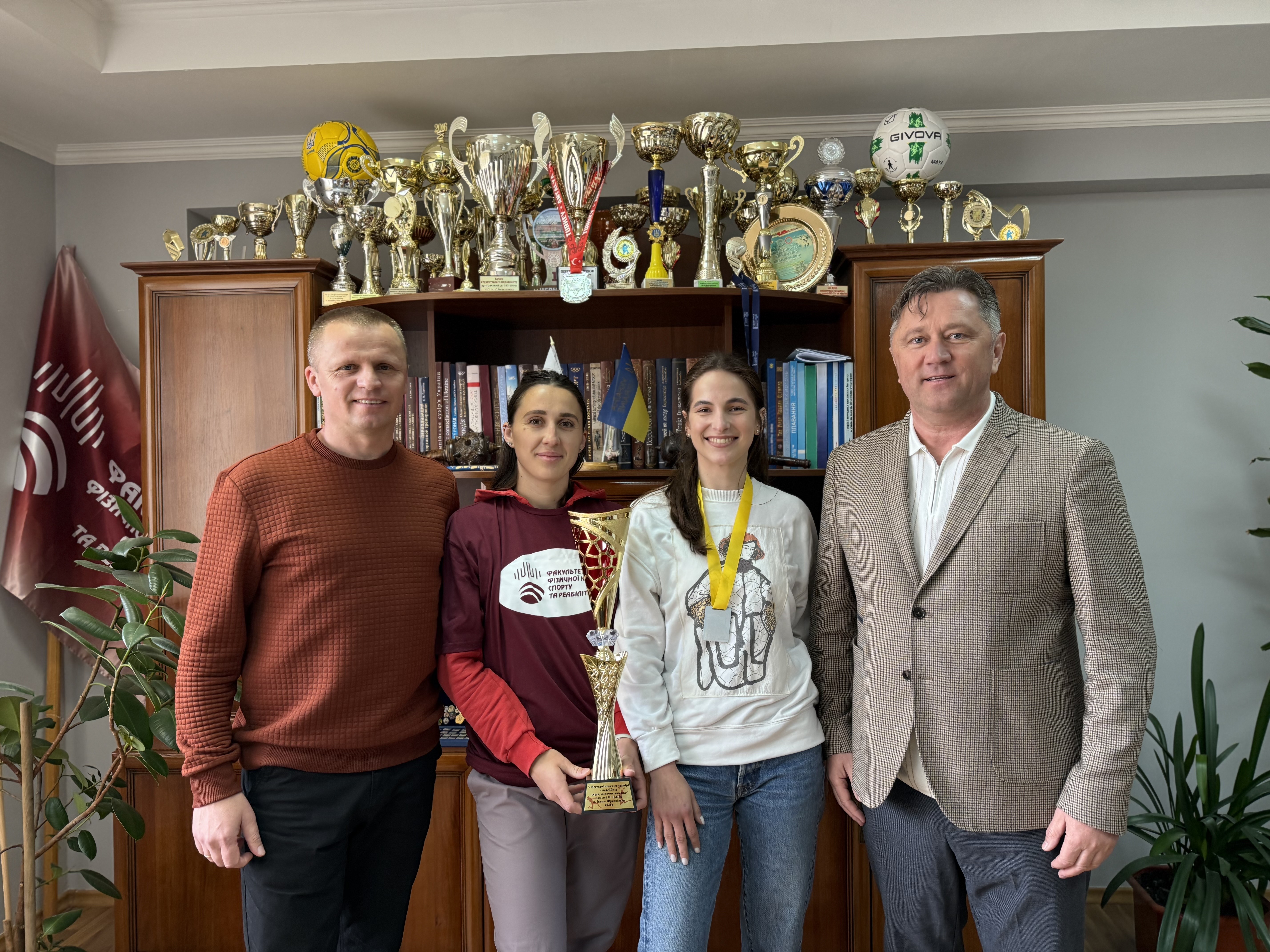 Урочиста зустріч із чемпіонками: факультет фізичної культури, спорту та реабілітації вітає переможниць V Всеукраїнського турніру з волейболу