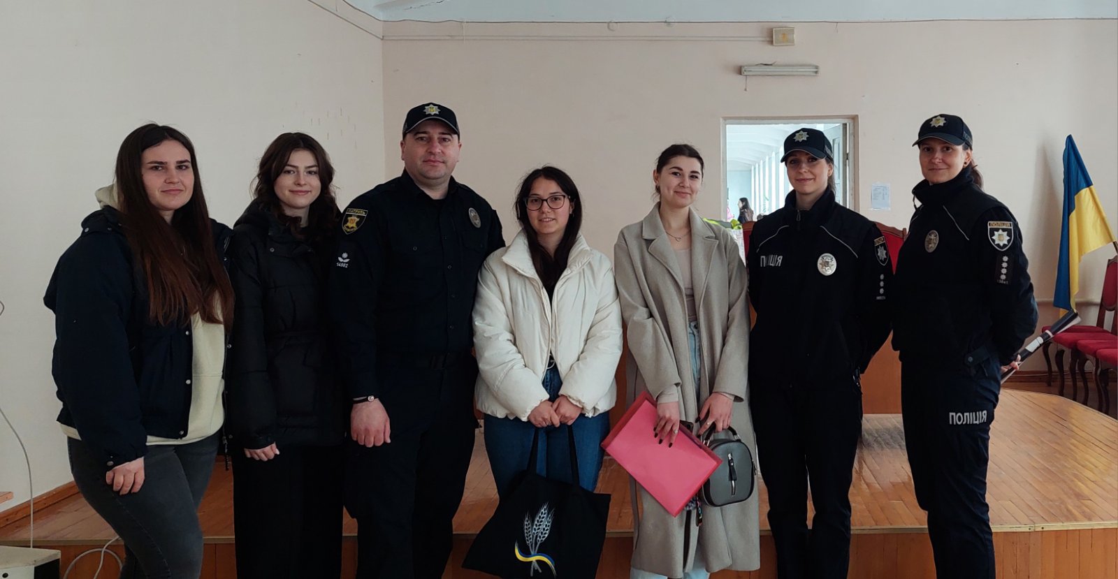 зустріч співробітників поліції зі студентами