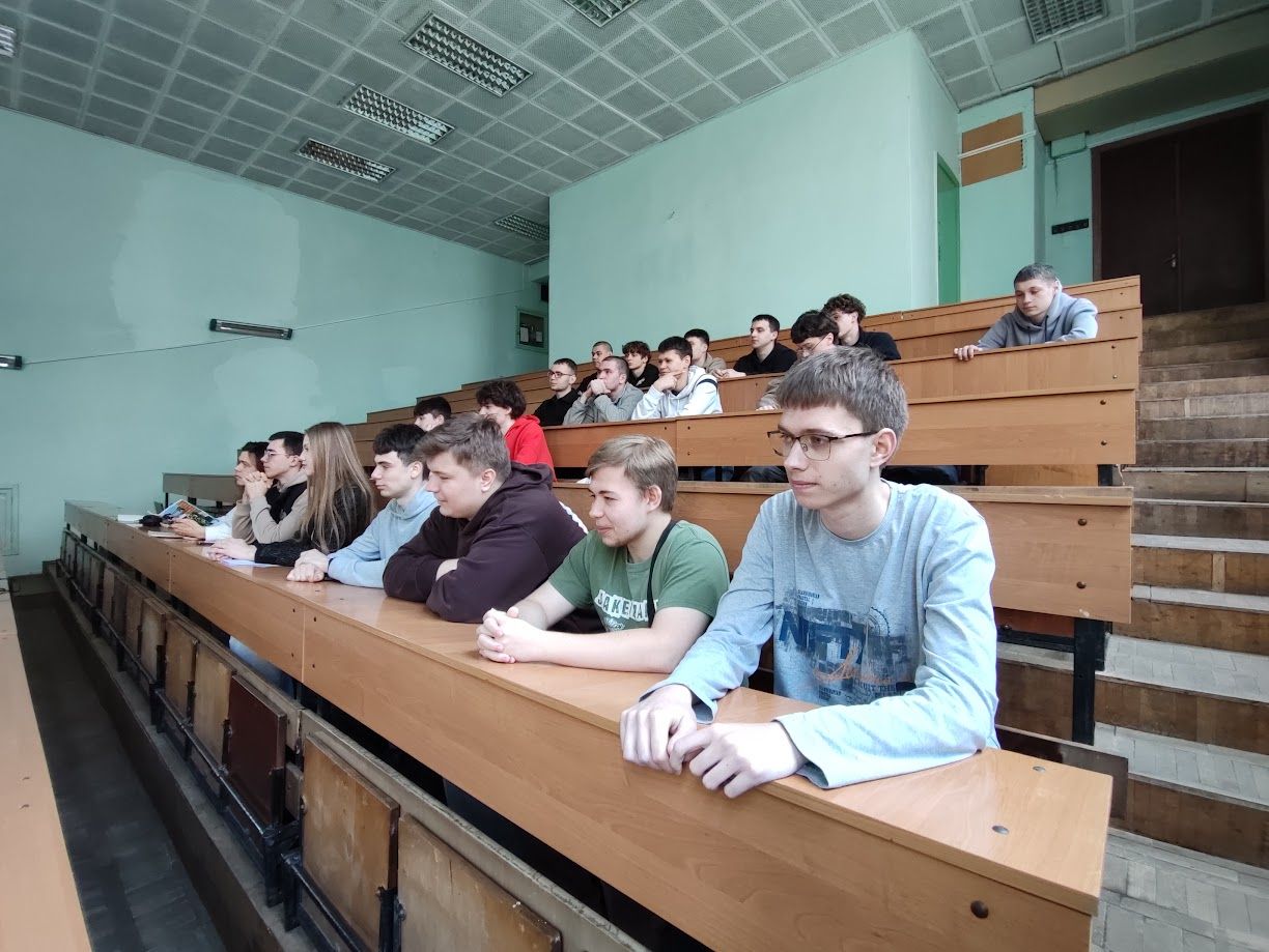Практичне занурення у термоелектрику: на кафедрі відбулася лекція з демонстраціями для студентів