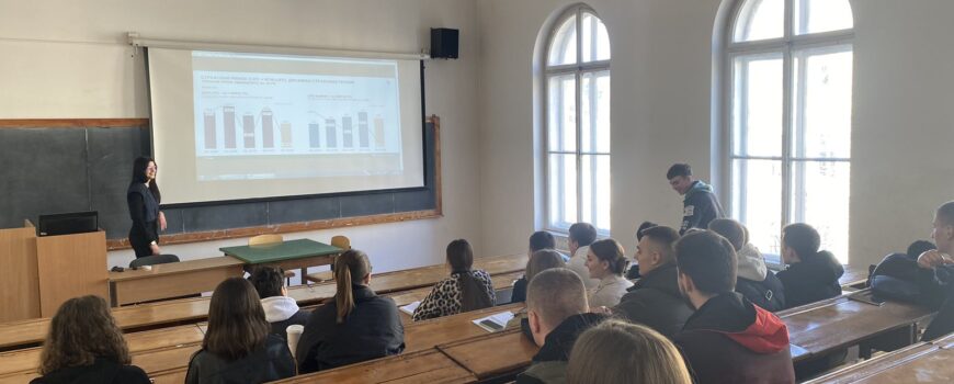 Гостьове заняття з директором Чернівецького управління страхової компанії «УСГ» стейкхолдером Квасняк О.М.