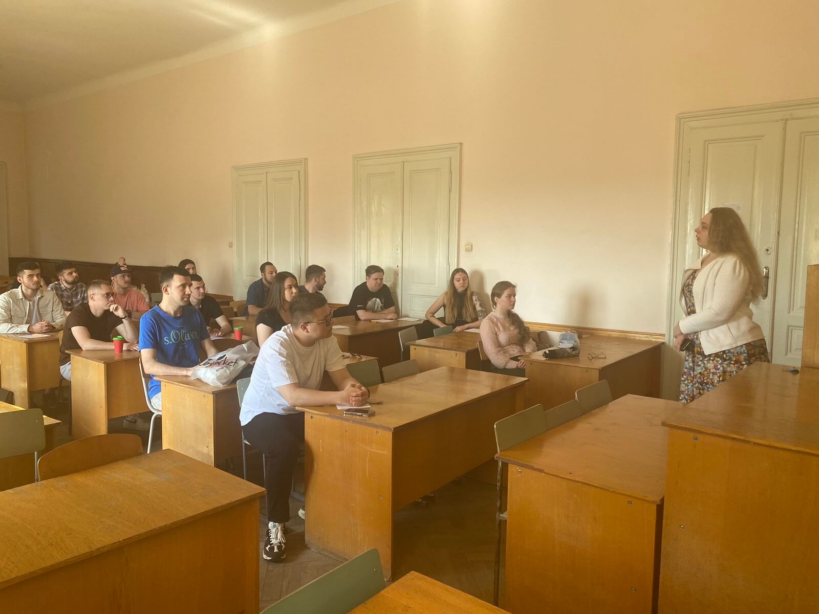 Обговорення проєкту змін до ОПП “Підприємництво, торгівля та біржова діяльність” зі здобувачами ОР “магістр”