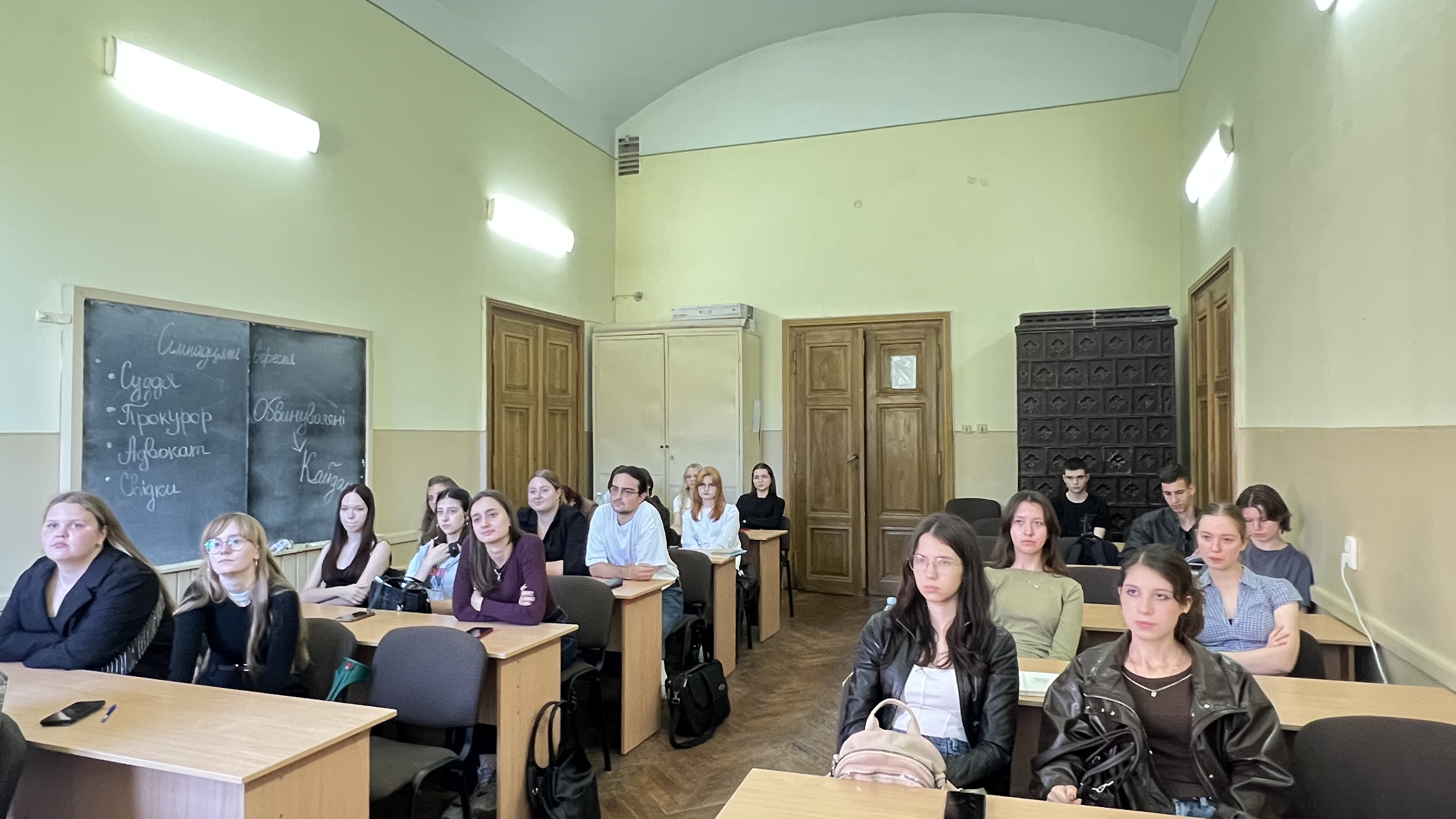 ІЗ ЛАБОРАТОРІЇ ПОЕТИЧНОЇ МАЙСТЕРНОСТІ ВАСИЛЯ ГЕРАСИМ’ЮКА І МИКОЛИ ВІНГРАНОВСЬКОГО