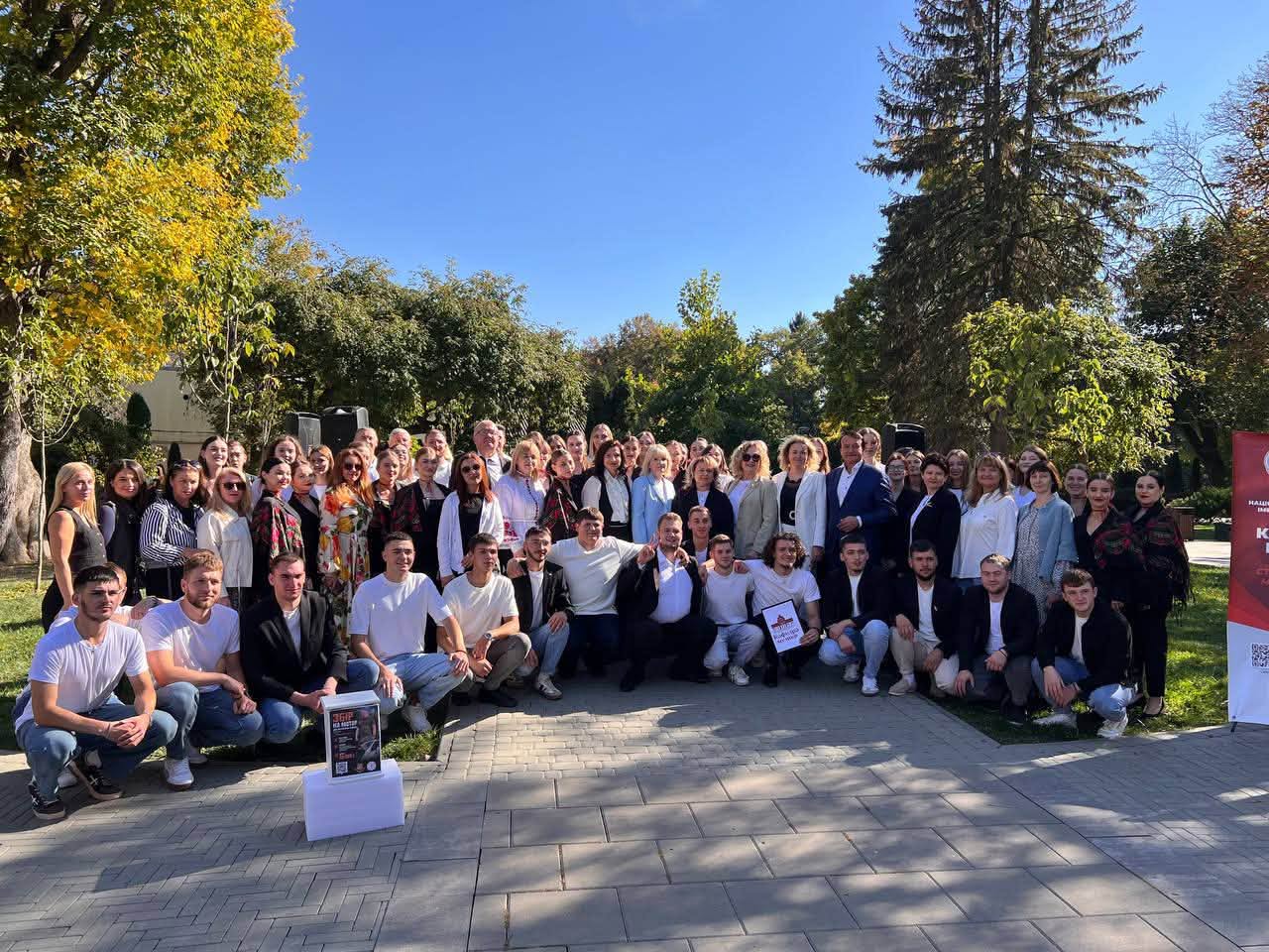 «Гамма Скупинський “Chernivtsi–Los Angeles”»: музика, що єднає світи