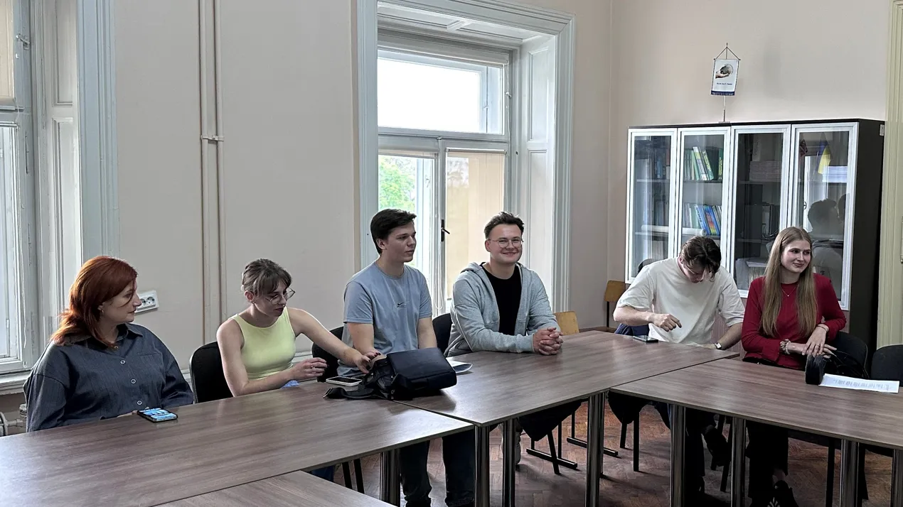 СЕКЦІЙНЕ ЗАСІДАННЯ ЩОРІЧНОЇ КОНФЕРЕНЦІЇ ЗА УЧАСТІ СТУДЕНТСЬКОГО НАУКОВОГО ГУРТКА