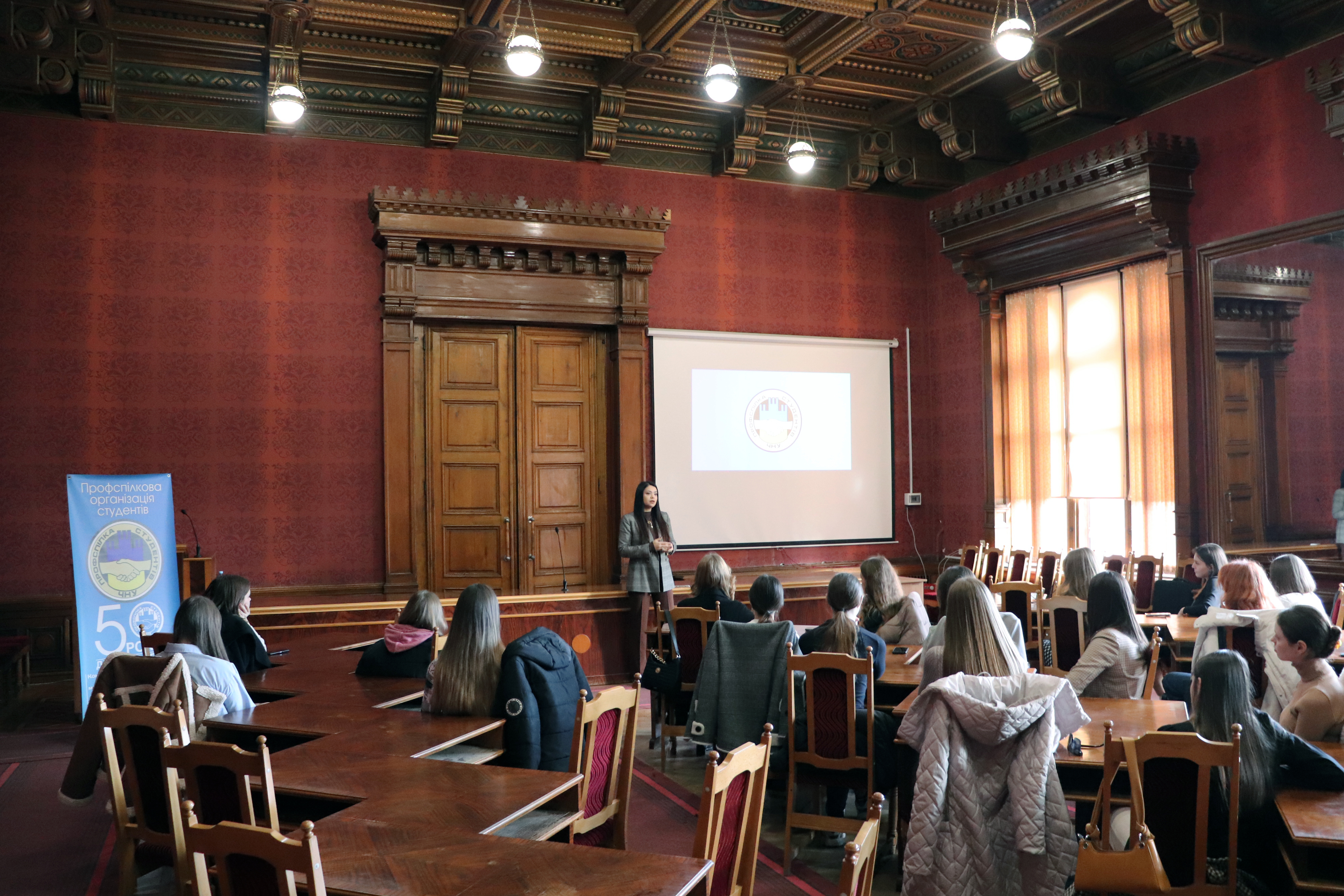 Відбувся студентський захід "Мамо, я блогер"