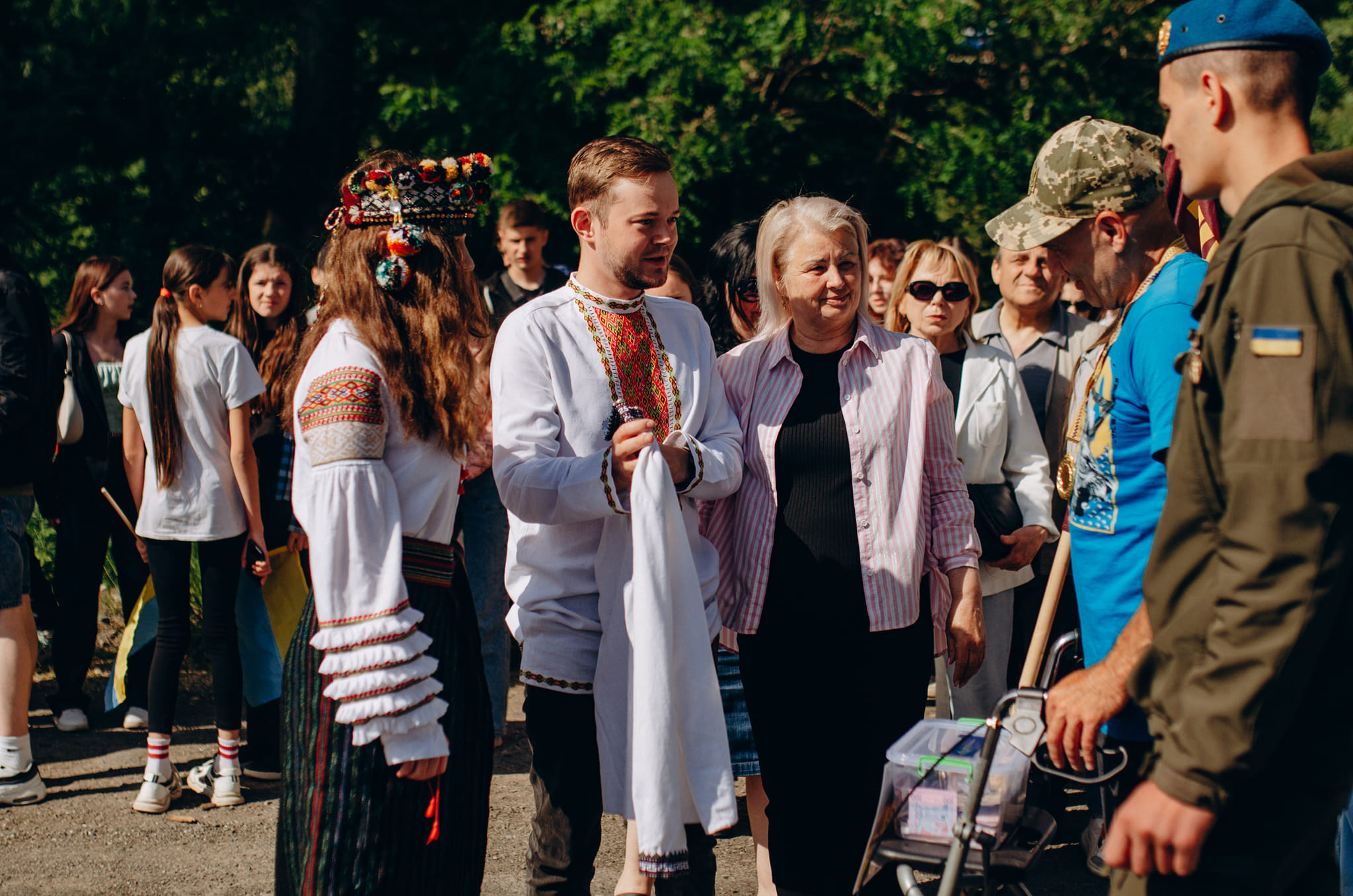 ЄДНАЙМОСЯ. ПЕРЕМОЖЕМО.