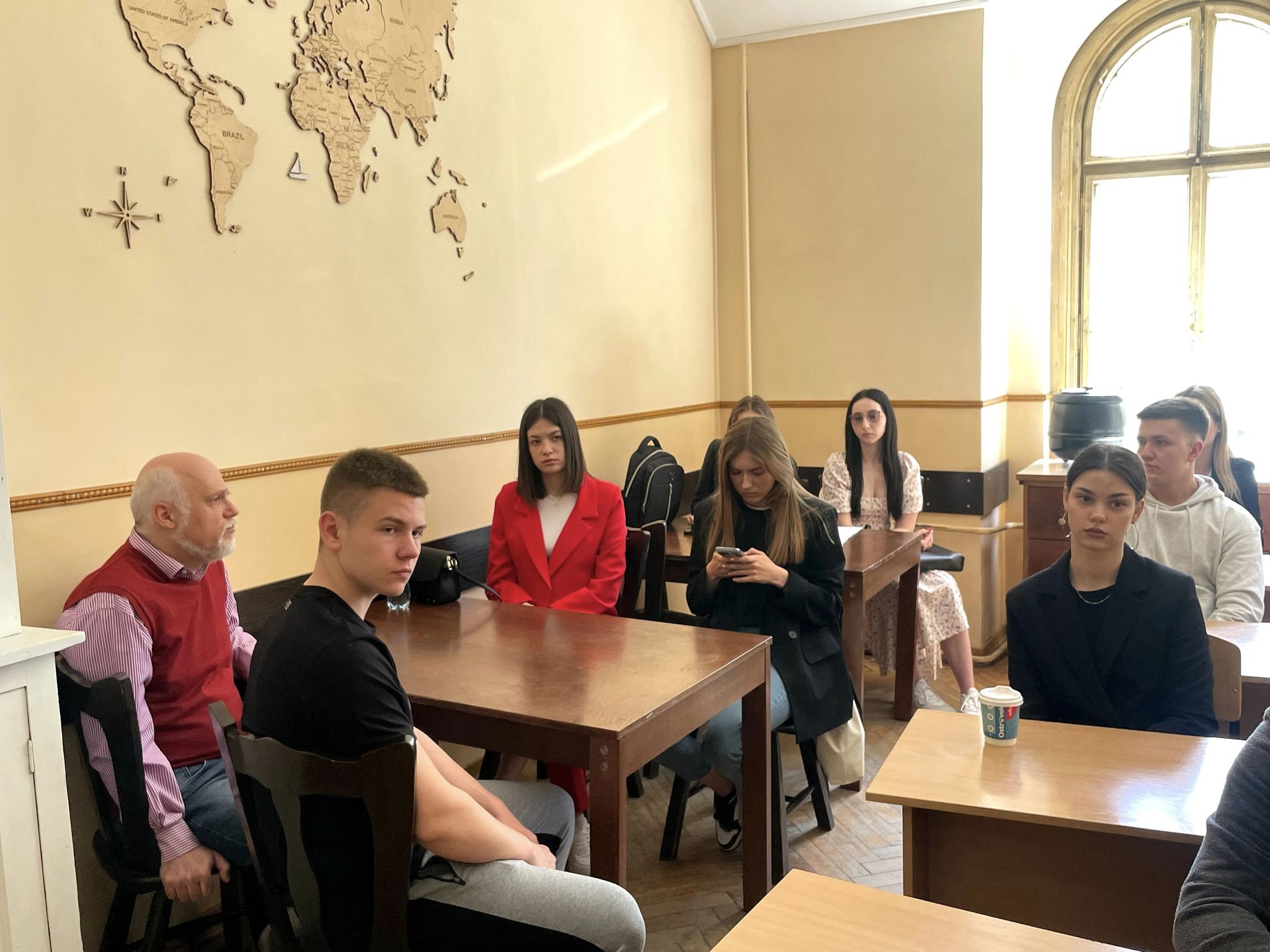 Здобувачі 1, 2, 3 курсів ОП  "Готельно-ресторанний сервіс та туроперейтинг" 