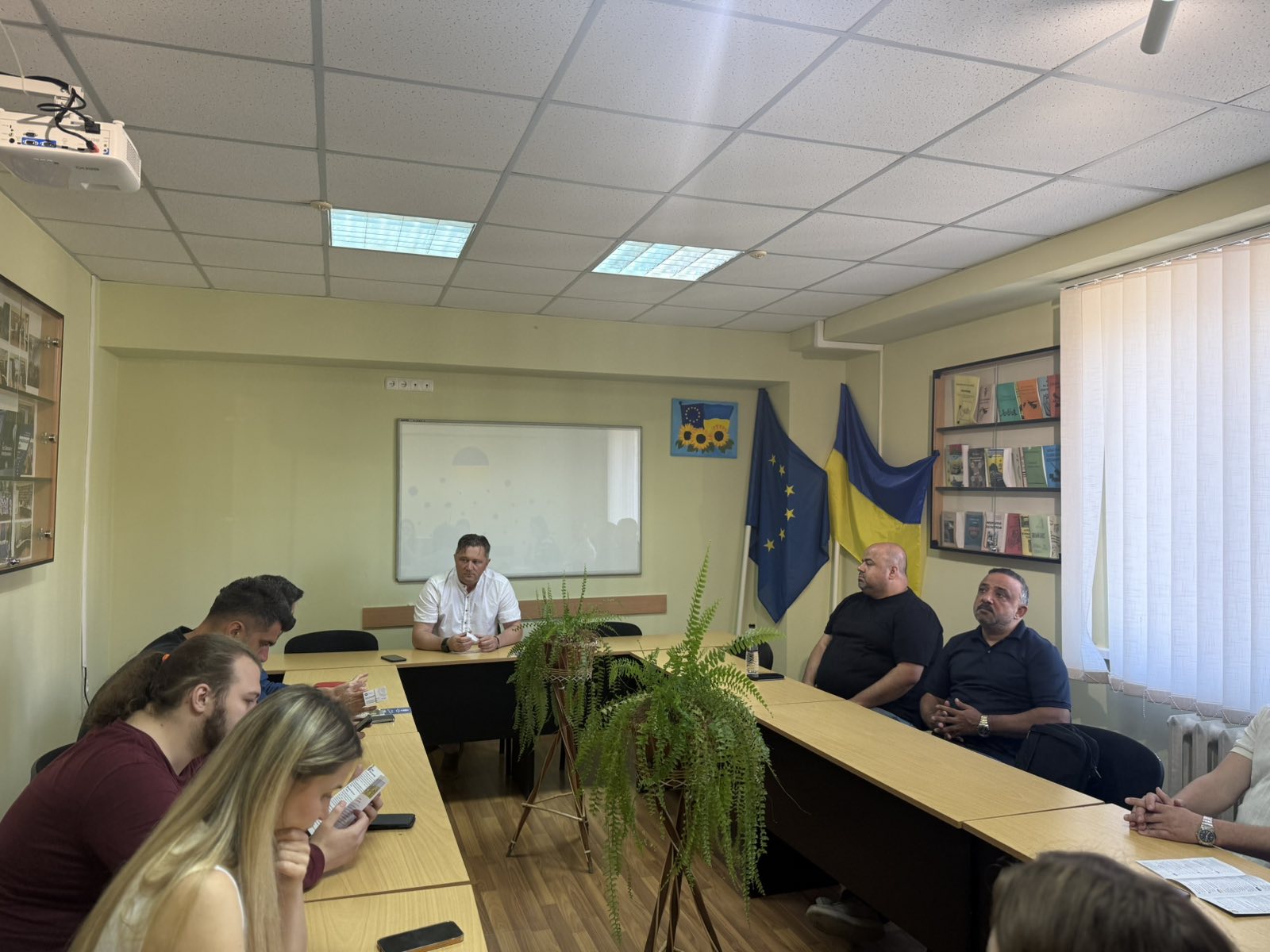 Продуктивна міжнародна зустріч на факультеті фізичної культури, спорту та реабілітації ЧНУ імені Юрія Федьковича в межах програми Erasmus+