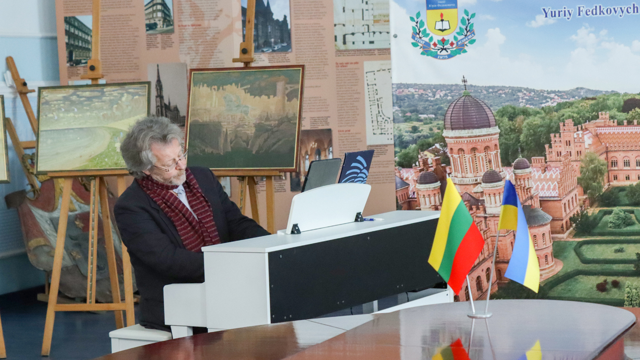 Відбувся музично-поетичний захід «Об'єднані століттями»