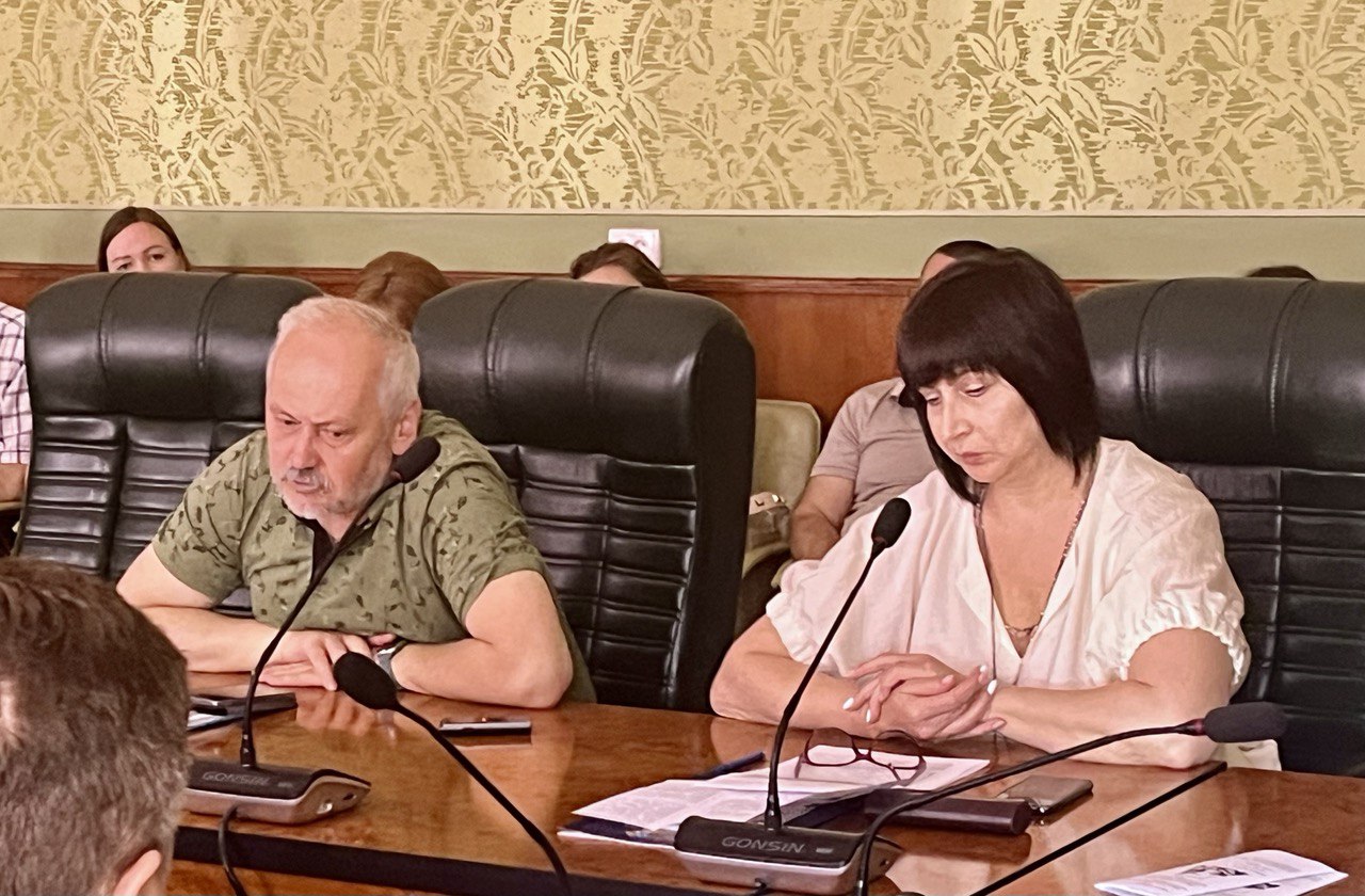 Узагальнення наукового аналізу і практичного досвіду державної служби  
