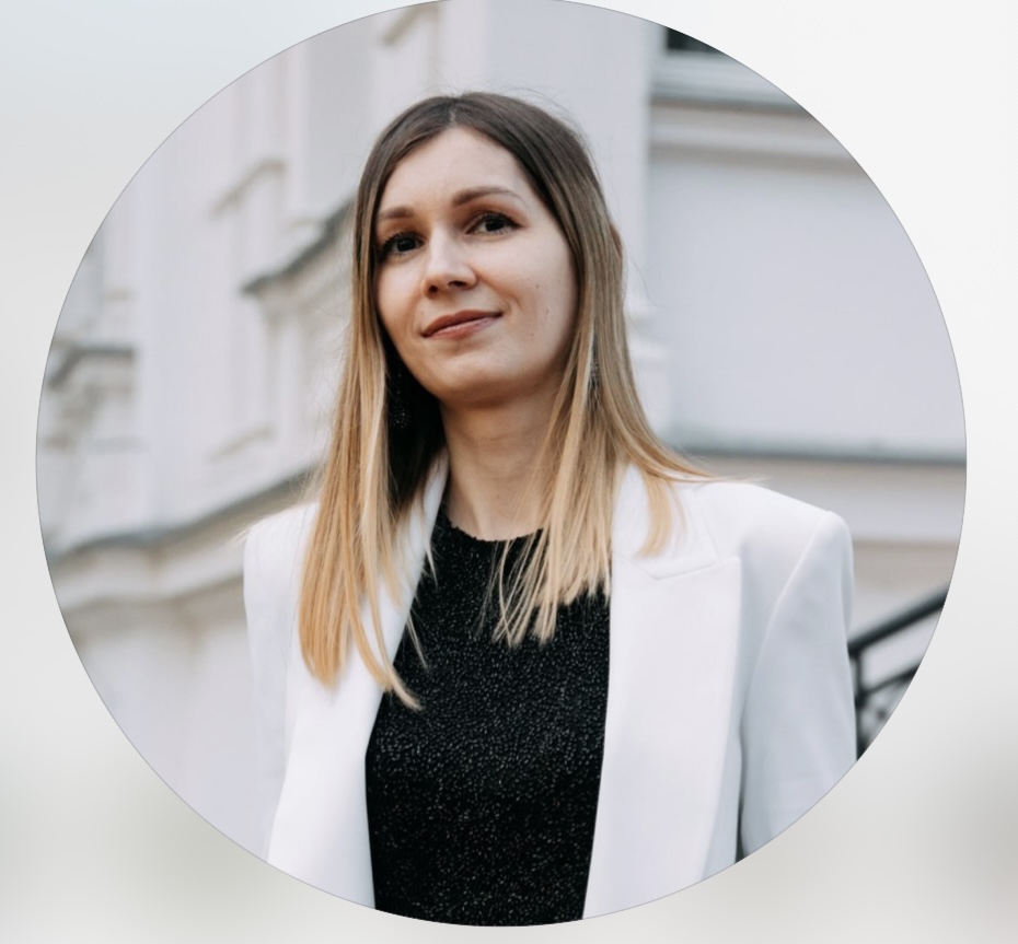 Попова Ірина