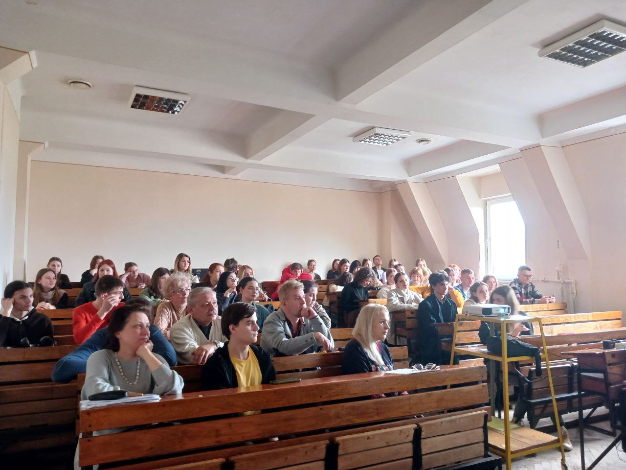  онлайн-лекція «Наукові та інноваційні досягнення Інституту харчової біотехнології та геноміки»