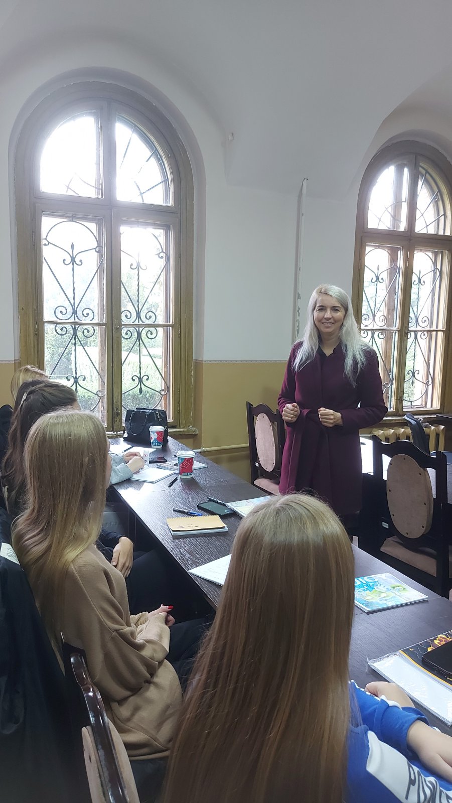 Знайомство здобувачів із членами робочої групи освітньої програми «Менеджмент туристичної індустрії» першого (бакалаврського) рівня вищої освіти