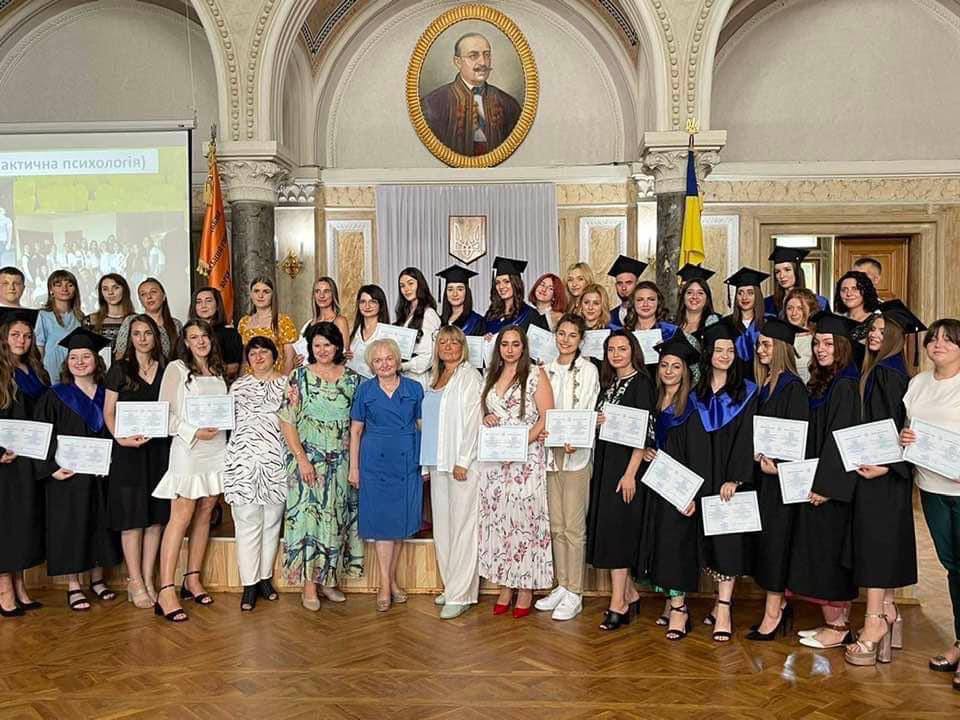 Бакалаври / Випуск 2021-2022