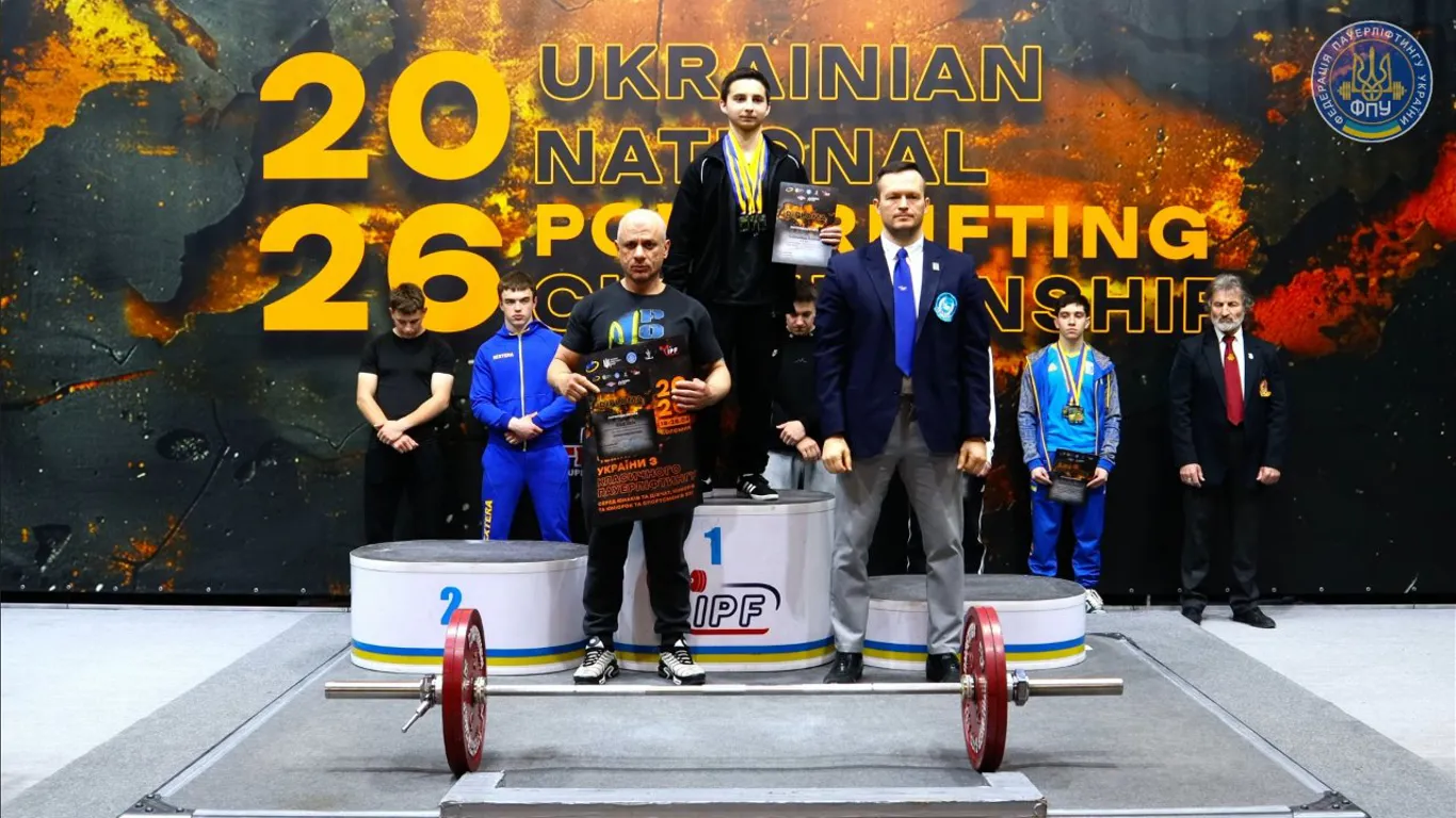 Успіх студента ЧНУ на Чемпіонаті України з пауерліфтингу