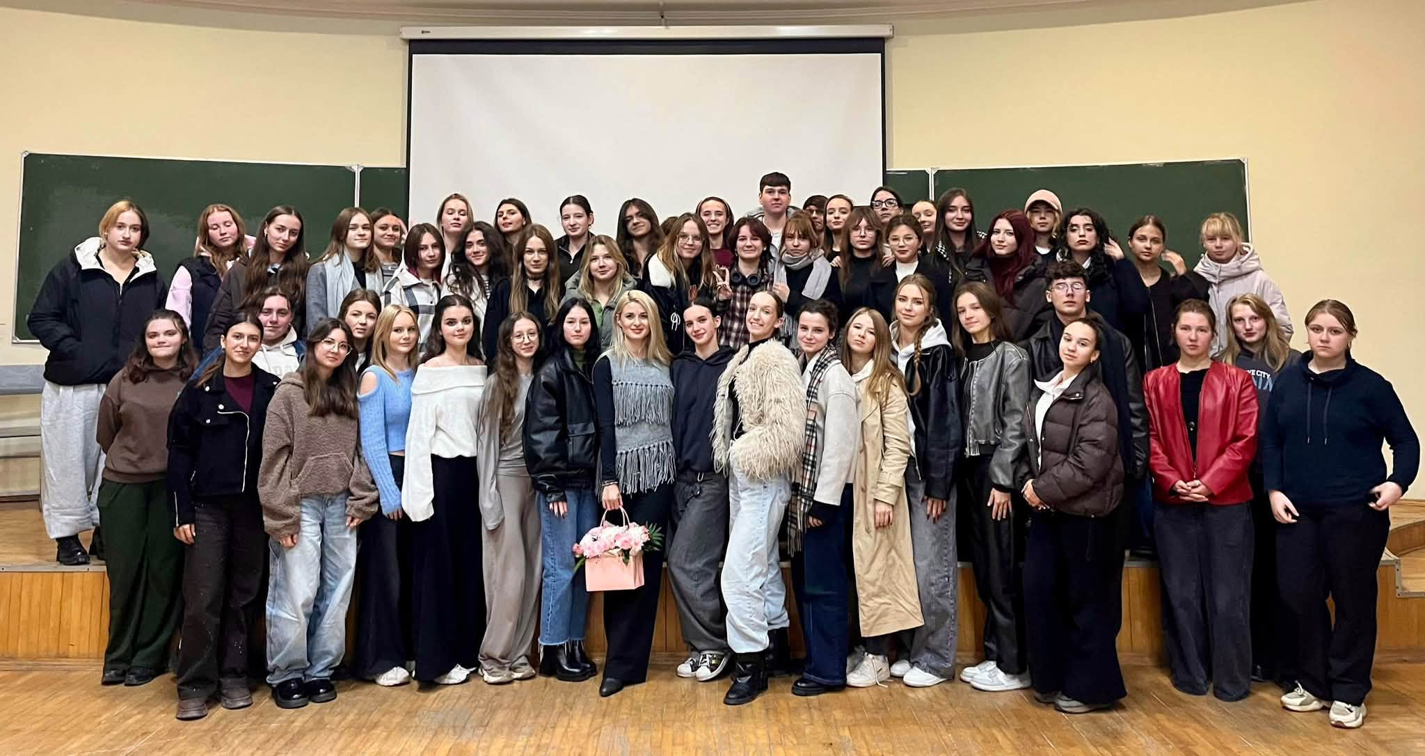 Чаювання з деканесою: знайомимося ближче та започатковуємо традиції!