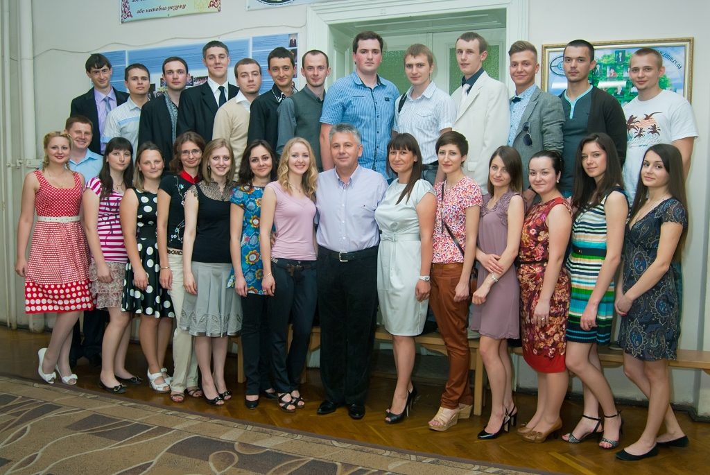 Випуск 2012