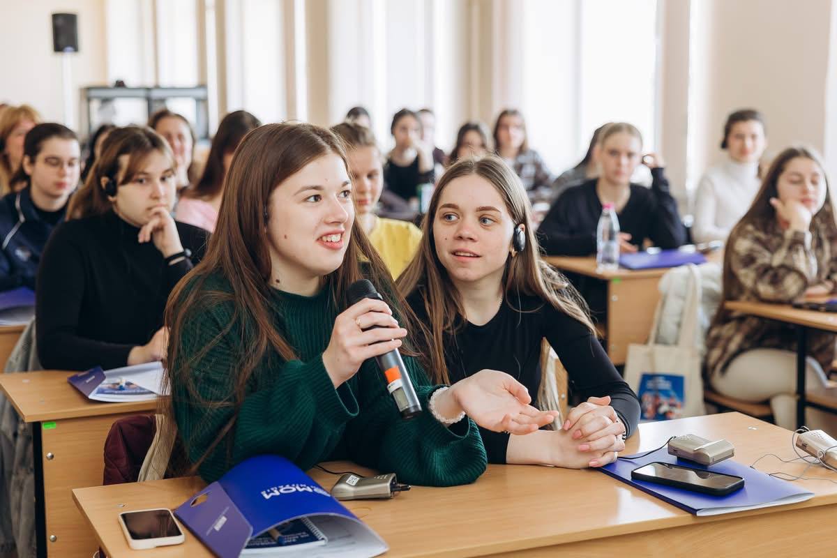 Студенти кафедри практичної психології (Чернівецький національний університет імені Юрія Федьковича взяли) участь у триденному тренінгу, організованому представниками Міжнародної організації з міграції (МОМ) в Україні.