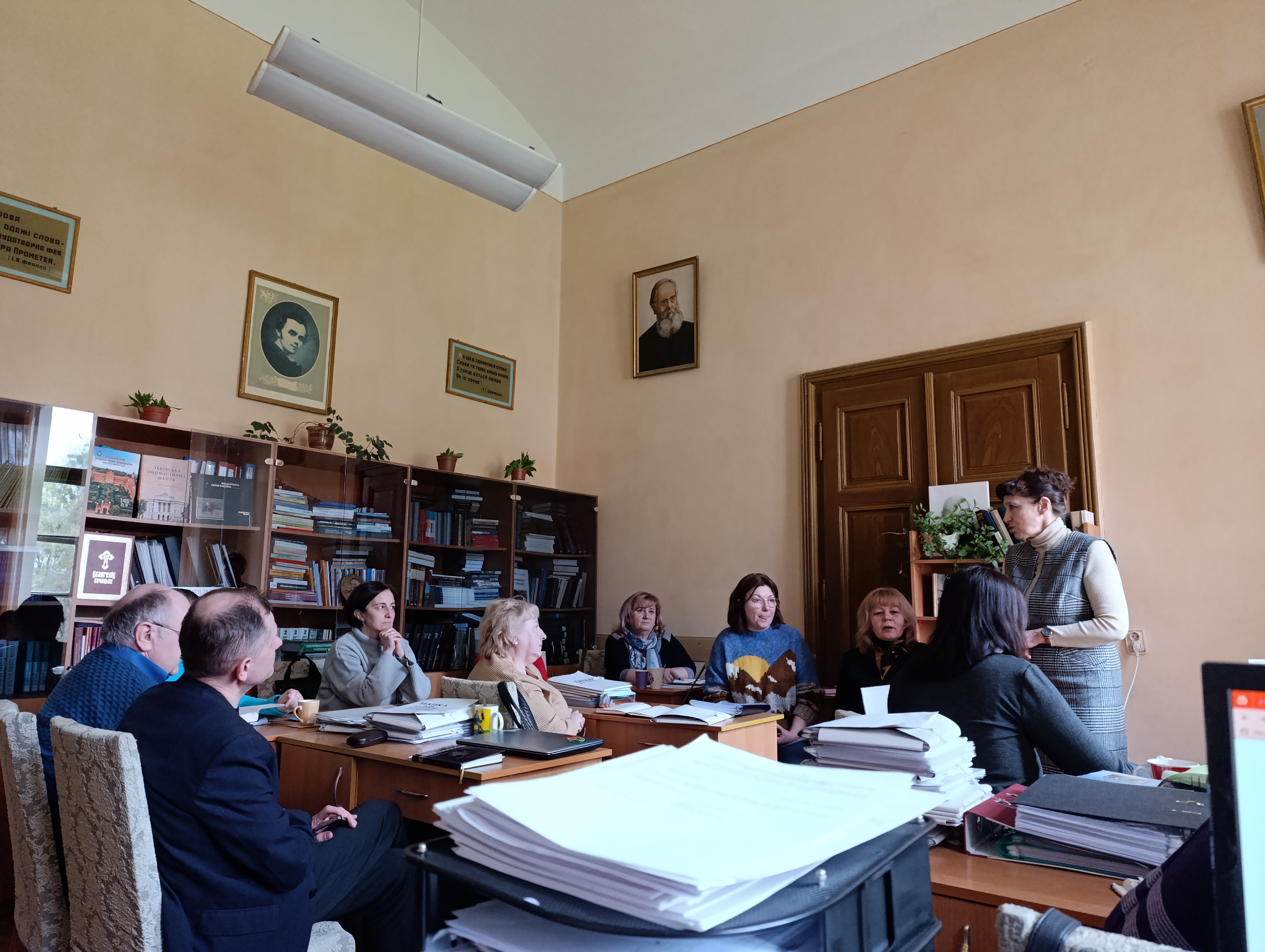 Обговорення ОП на розширеному засіданні кафедри історії та культури української мови