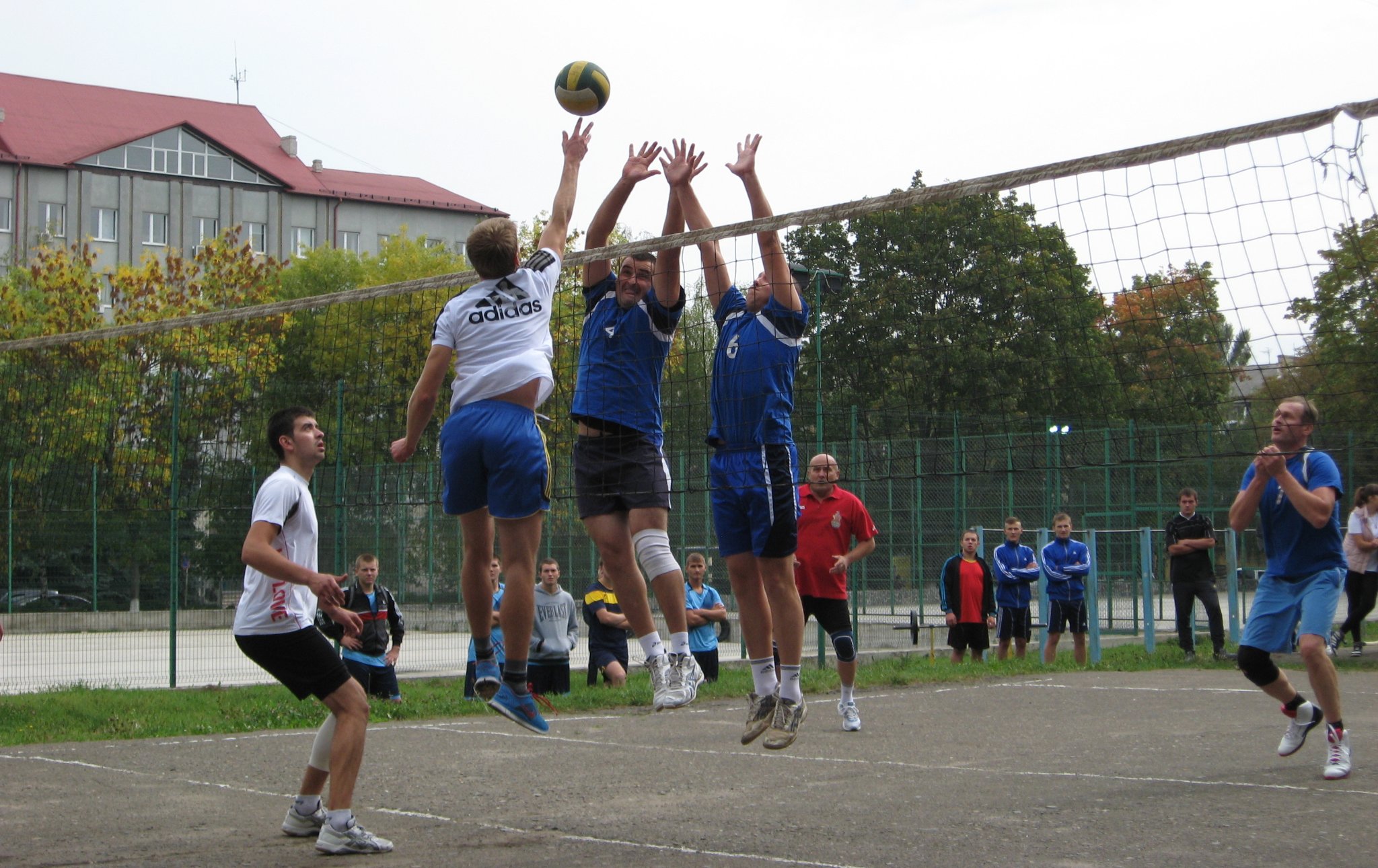 Спортивні гуртки для співробітників ЧНУ