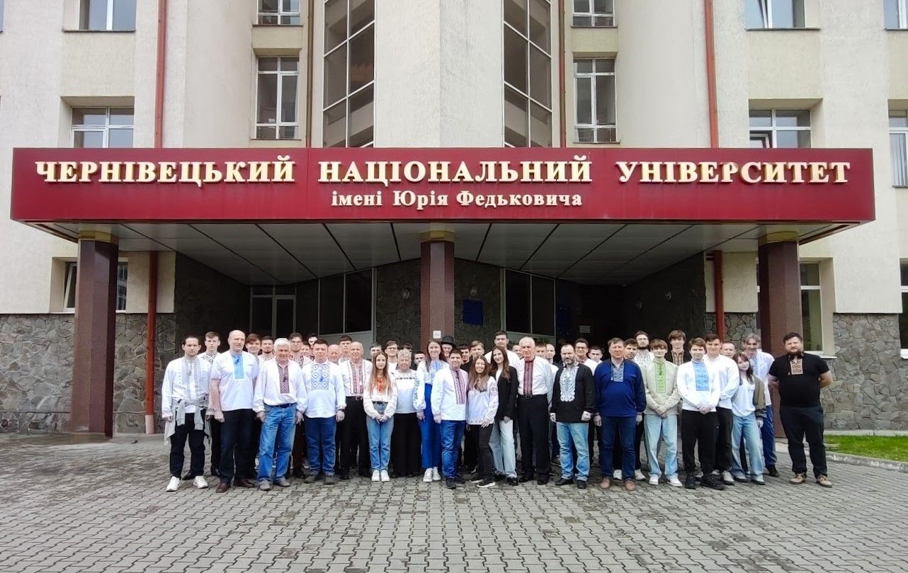 У вишиванках — до науки та майбутнього: кафедра долучилася до святкування