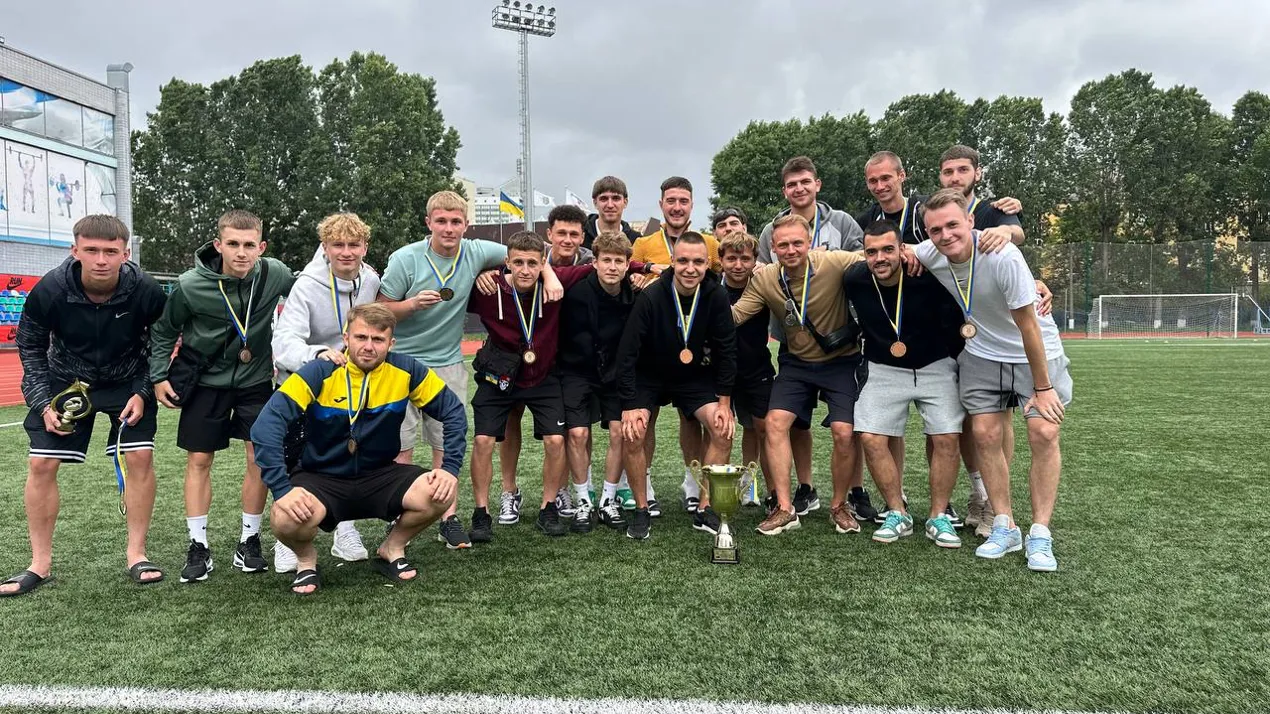 Чернівецький національний університет імені Юрія Федьковича - бронзовий тріумфатор чемпіонату України з футболу серед ЗВО!