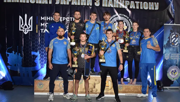 АБСОЛЮТНІ ЧЕМПІОНИ УКРАЇНИ