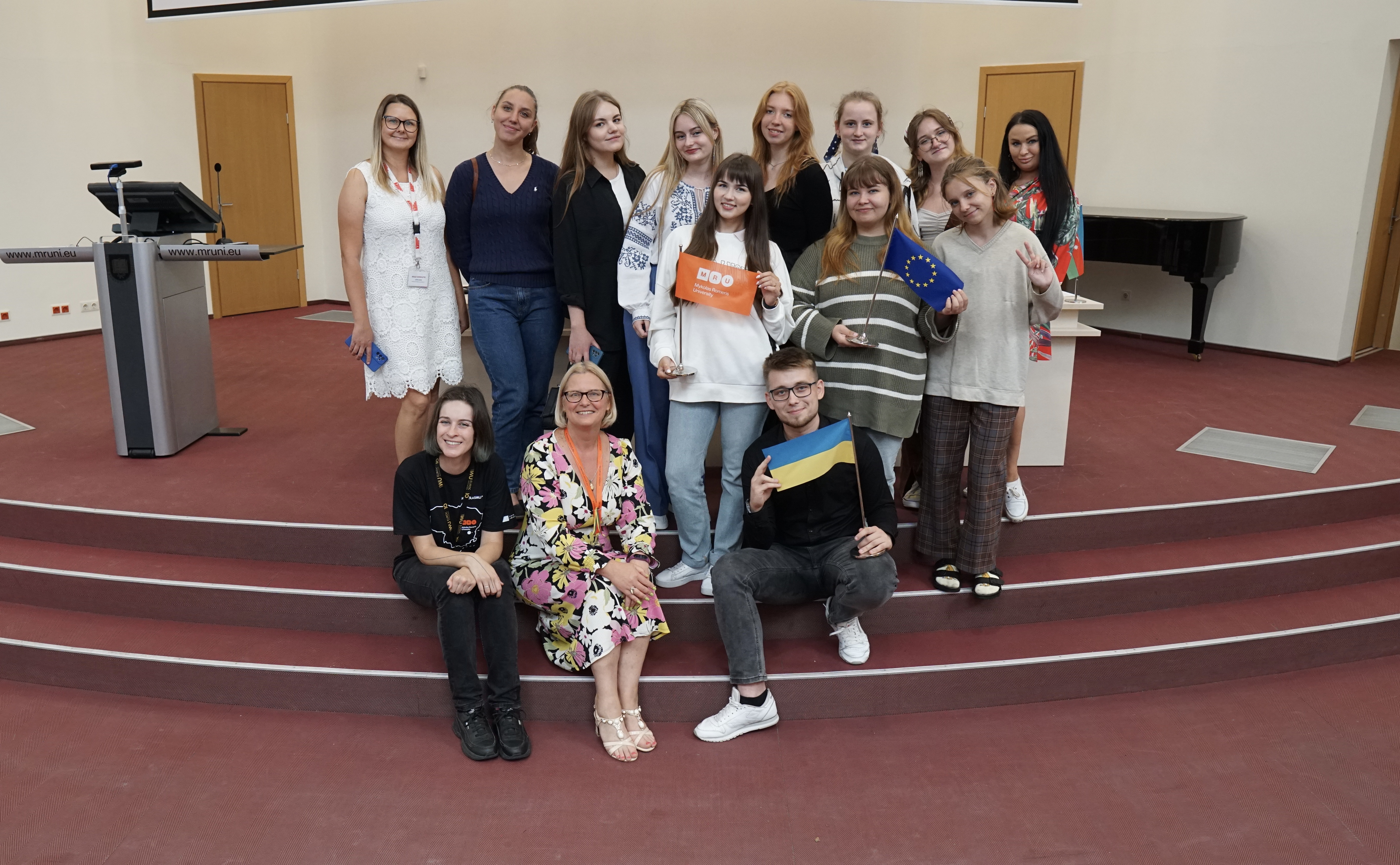 Фото учасників студентського стажування INTERADIS