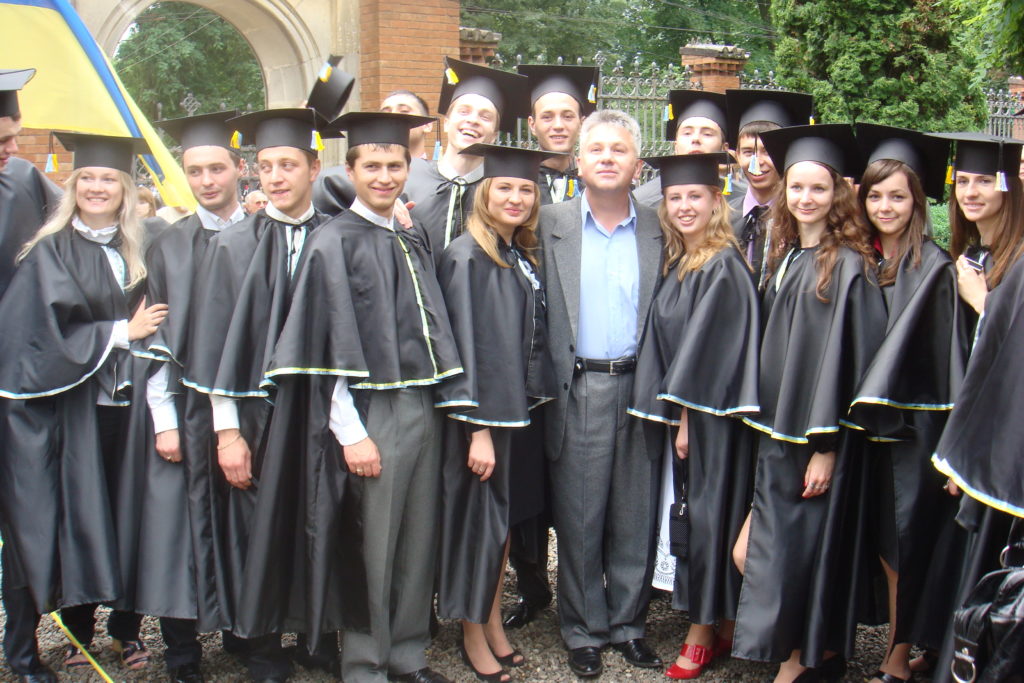 Випуск 2010
