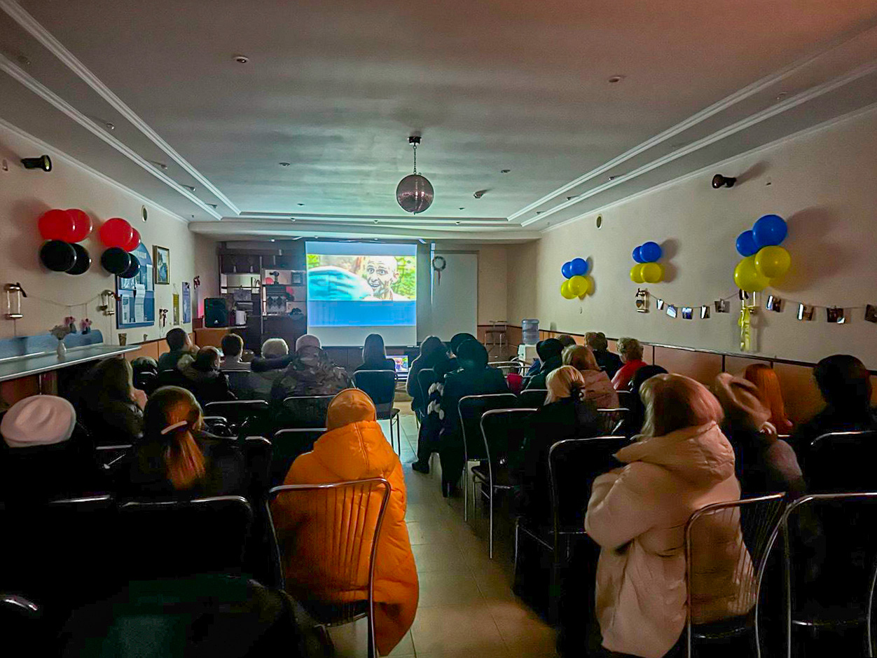 «Зворотна сторона війни»: п'ять історій про стійкість і людяність