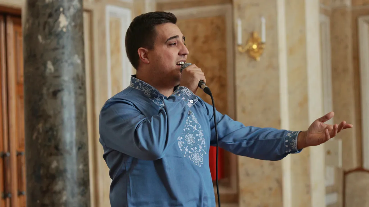 Студент спеціальності 017 "Фізична культура і спорт" Спіндяк Олександр здобув I місце в конкурсі "Пісенна броня"