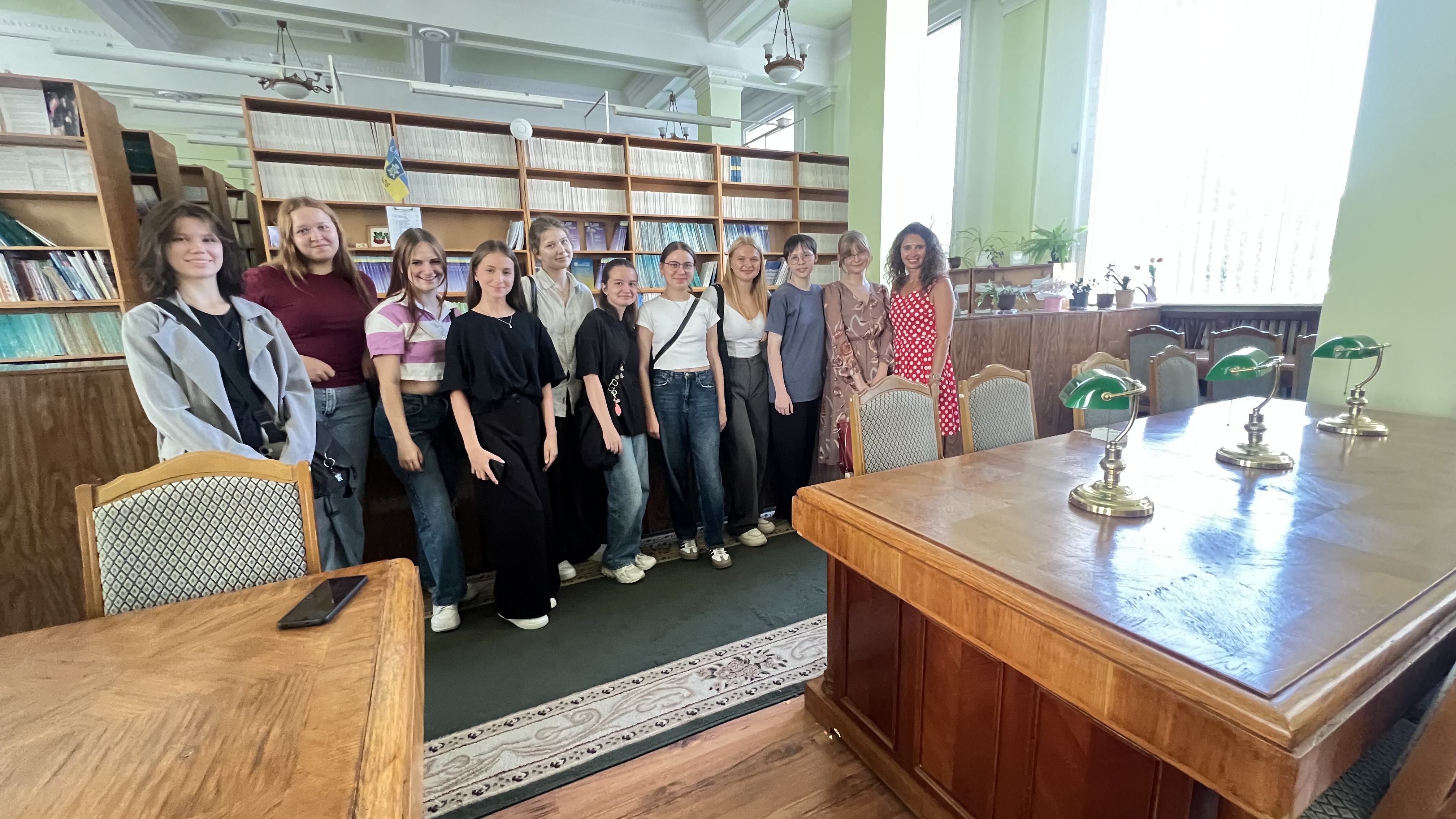Знайомство першокурсників із Науковою книгозбірнею ЧНУ