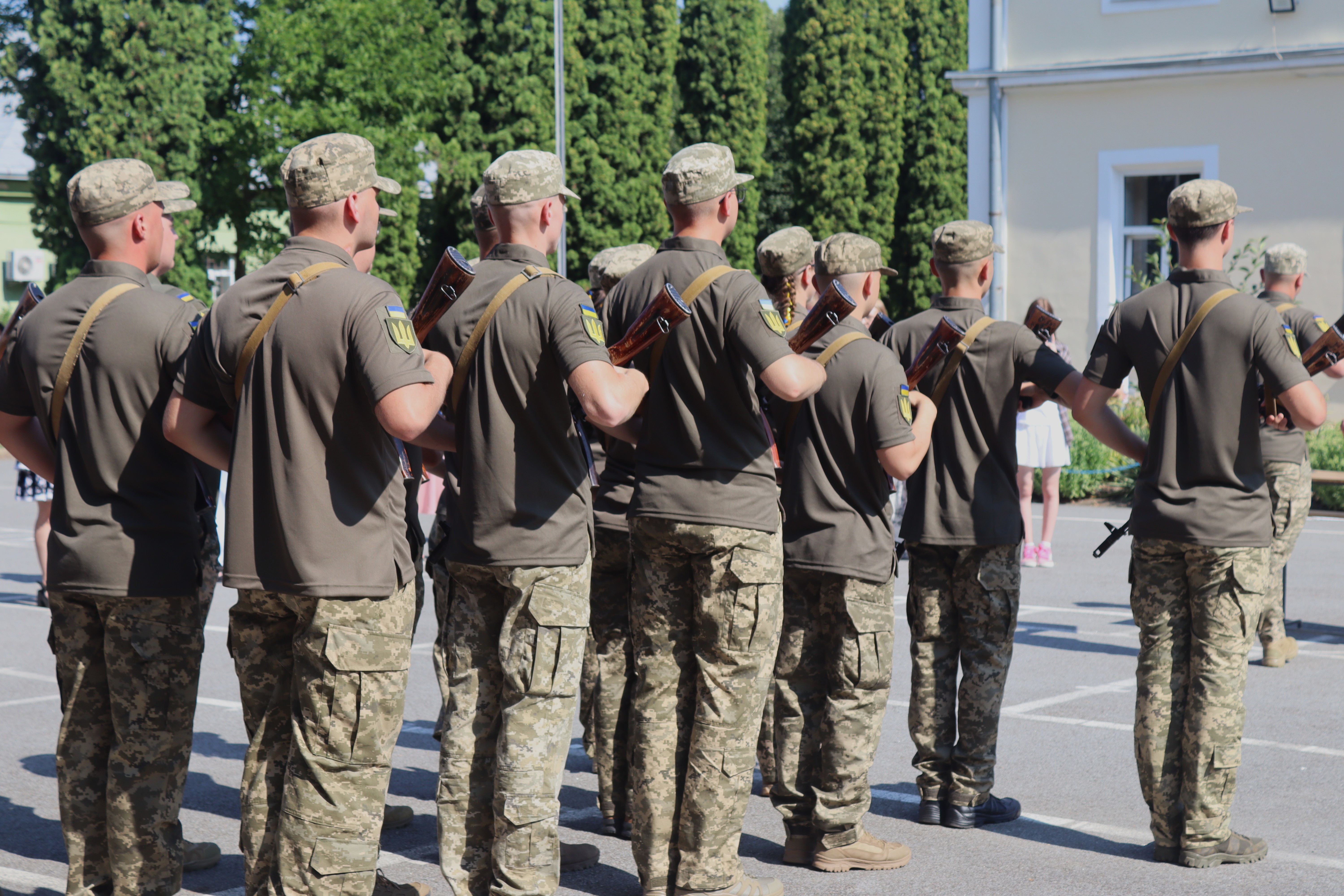Студенти-випускники кафедри військової підготовки ЧНУ склали Військову присягу