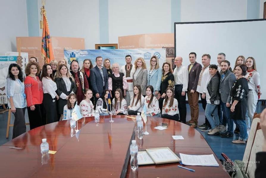 Всеукраїнський захід «Наукою вишиваємо Україну»