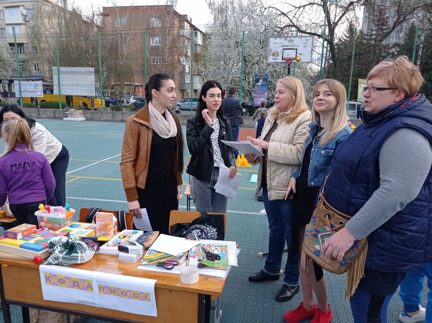КАФЕДРА ПСИХОЛОГІЇ НА НАУКОВОМУ ПІКНІКУ...