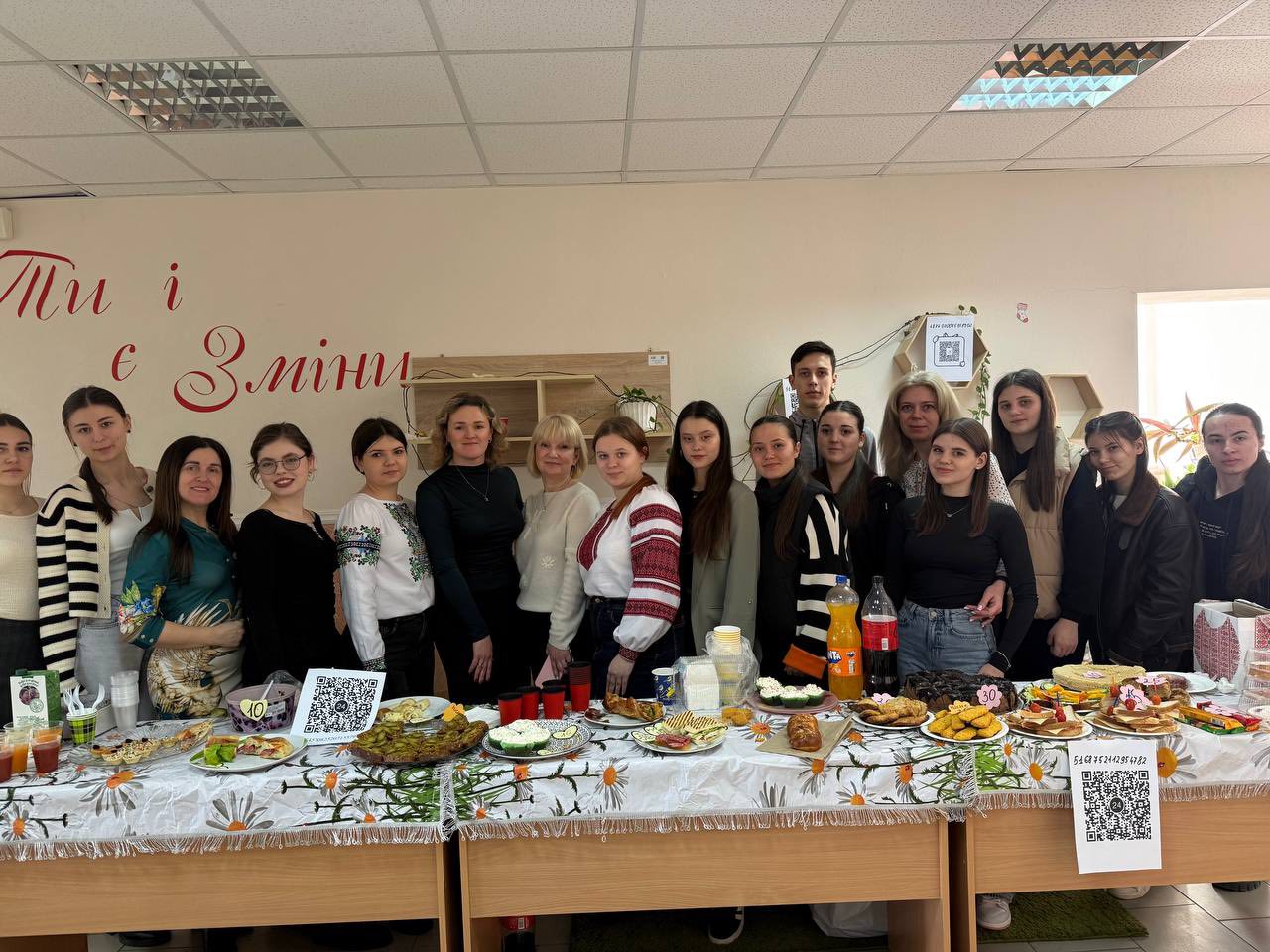 НА ФАКУЛЬТЕТІ ВІДБУВСЯ ЦИКЛ БЛАГОДІЙНИХ ЯРМАРКІВ «БОРІТЕСЯ! ПОБОРЕТЕ!» 