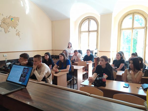 Уважні слухачі