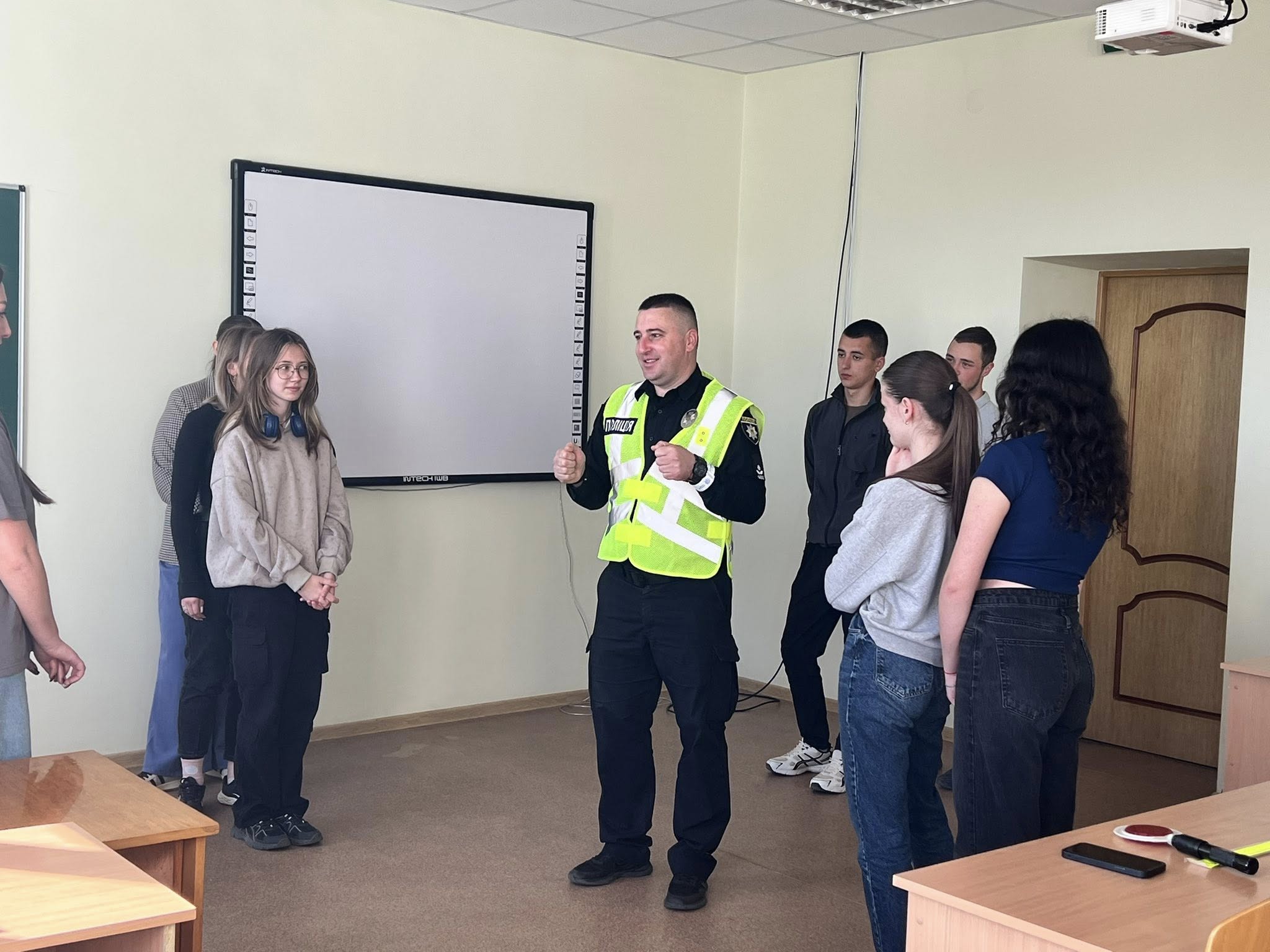 БЕЗПЕКА НА ДОРОЗІ- СПІЛЬНА ВІДПОВІДАЛЬНІСТЬ 