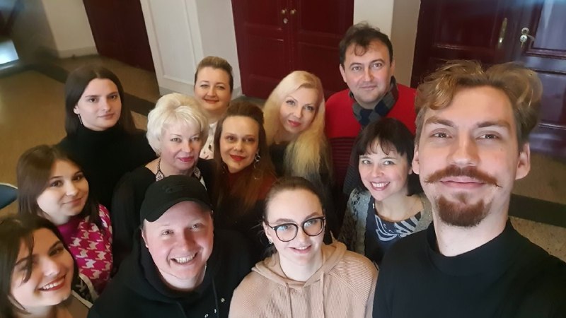 Зустріч із режисером і акторами Чернівецького музично-драматичного театру ім. О. Кобилянської