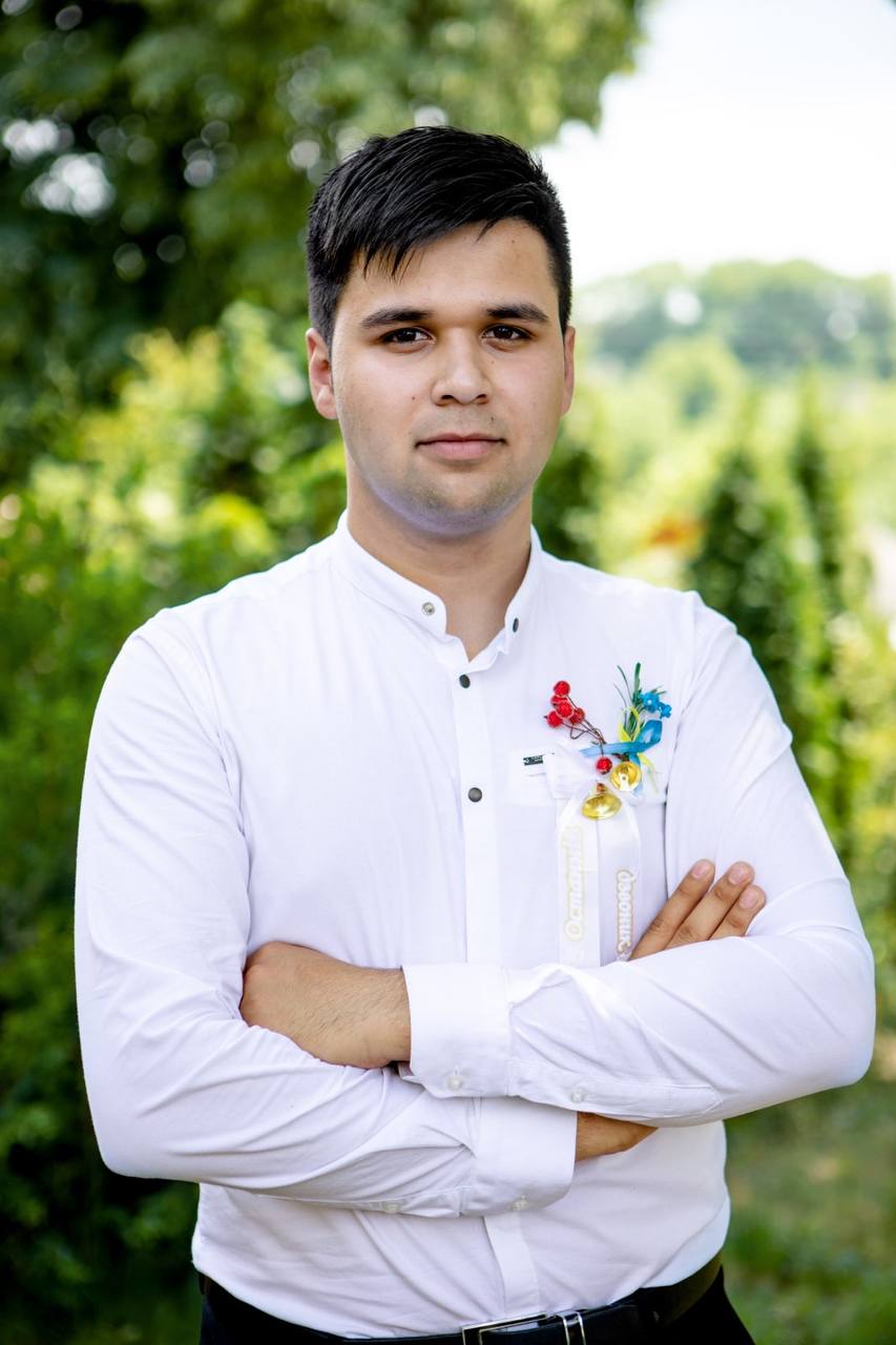 zubai-r-davyd-takhirovych