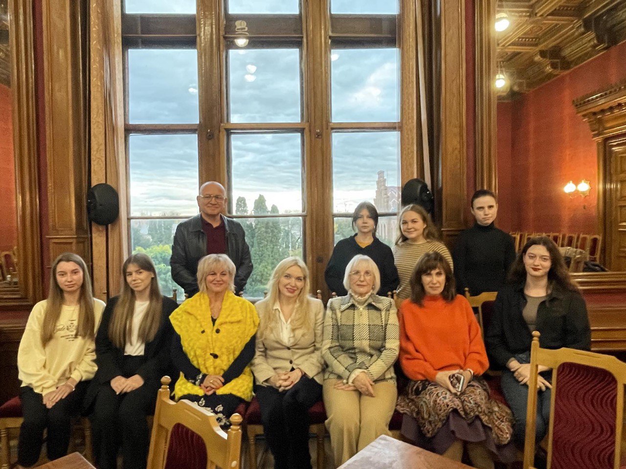 Відбувся міжнародний круглий стіл