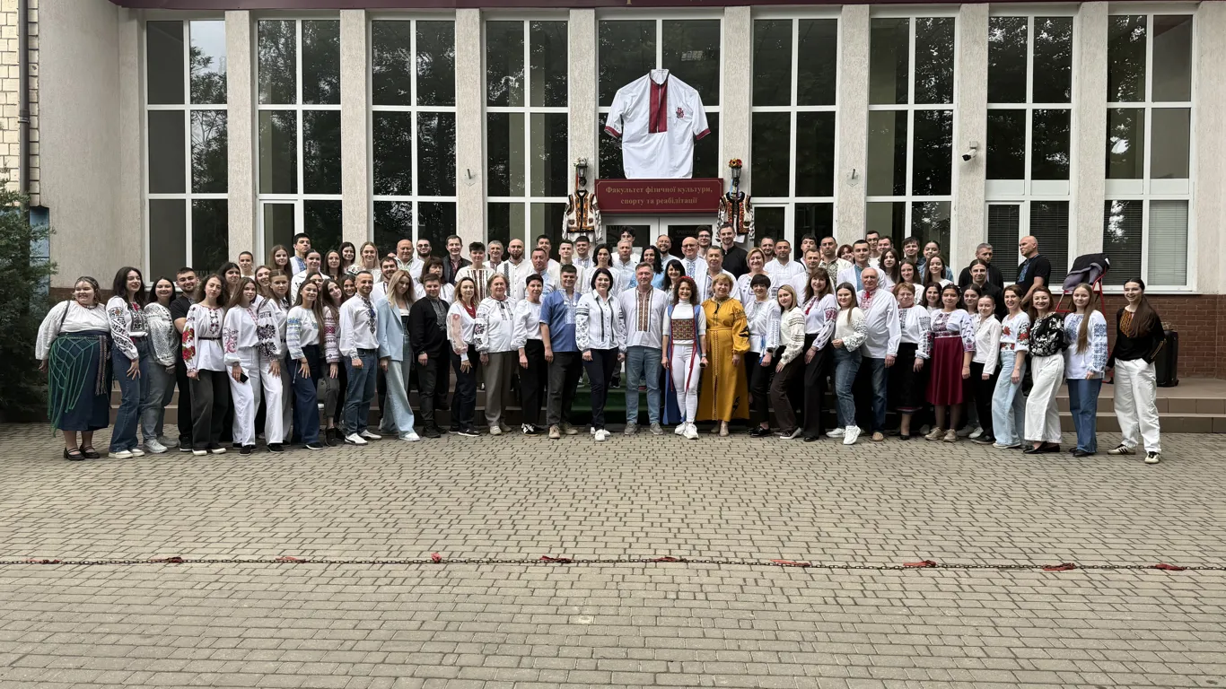 Вишиванка - символ нації: факультет долучився до святкування