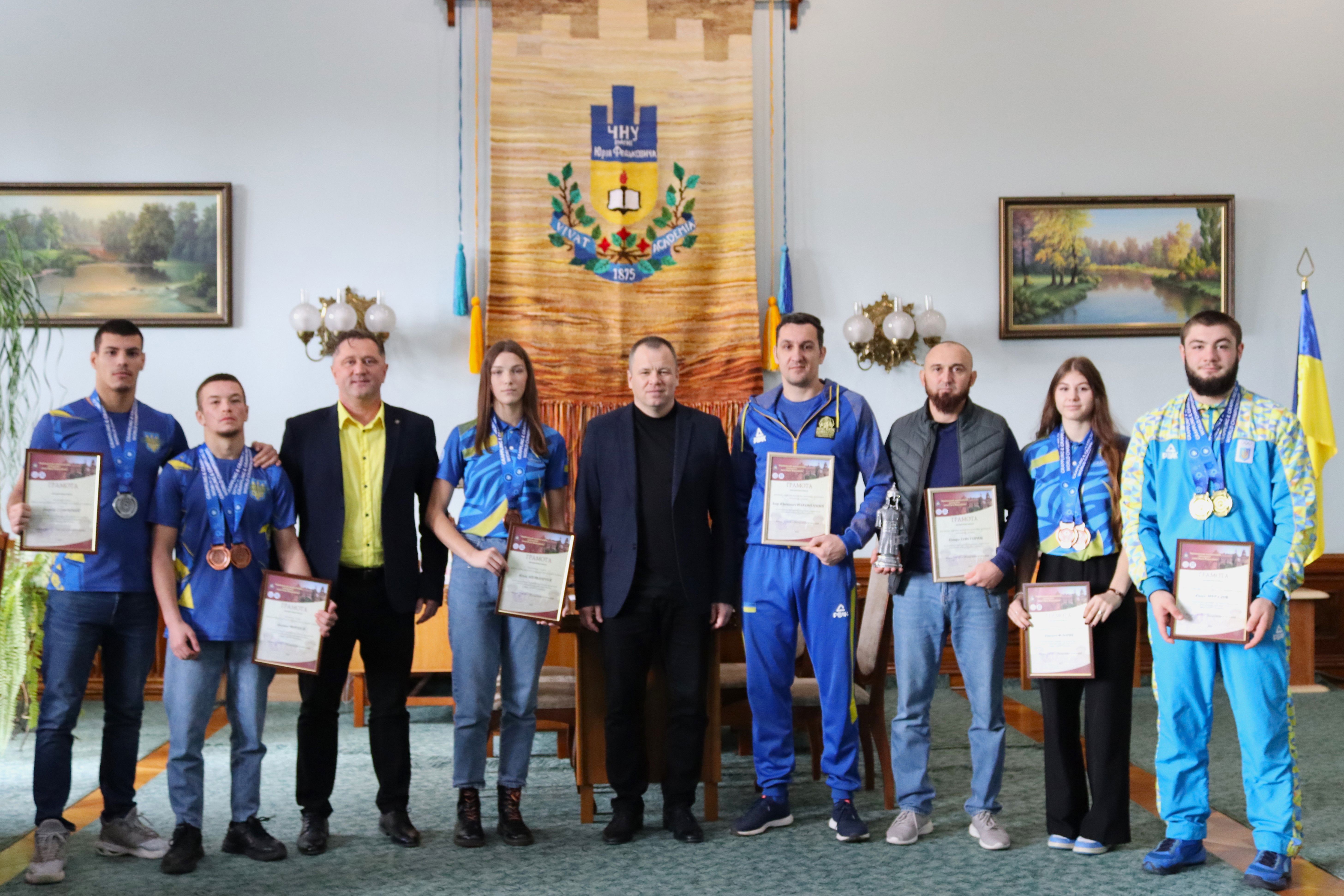 Зустріч ректора Руслана Білоскурського з переможцями чемпіонатів світу з грепплінгу та рукопашного бою