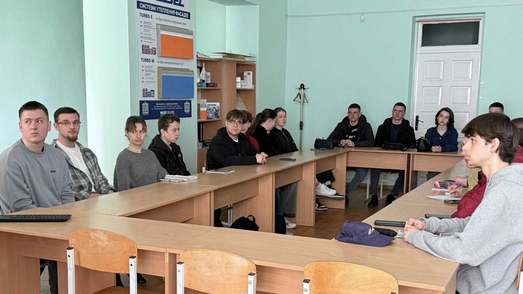 Відкрита англомовна лекція