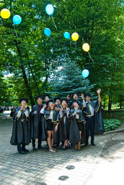 Випуск 2014