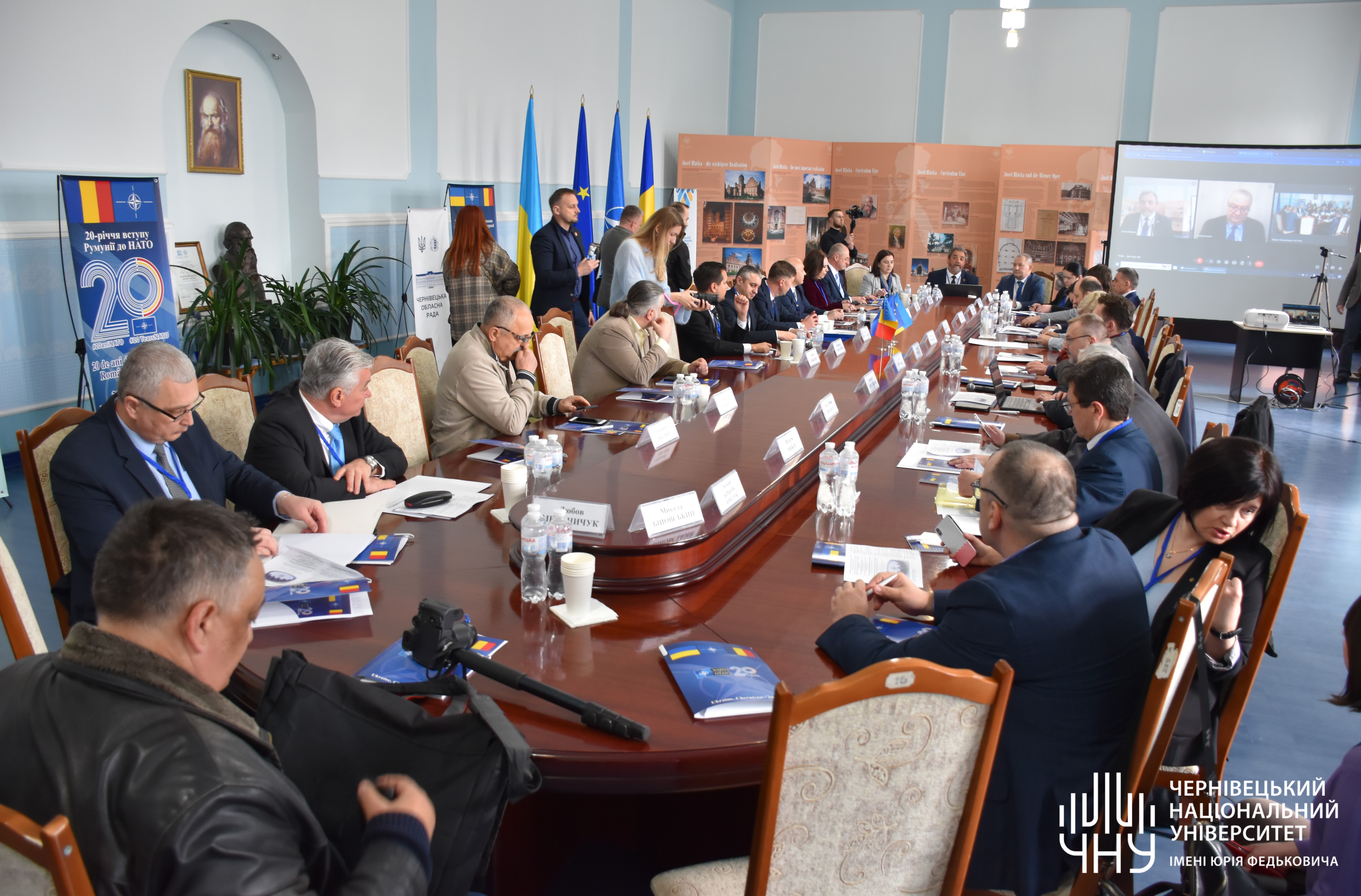 В університеті відбувся Українсько-румунський круглий стіл