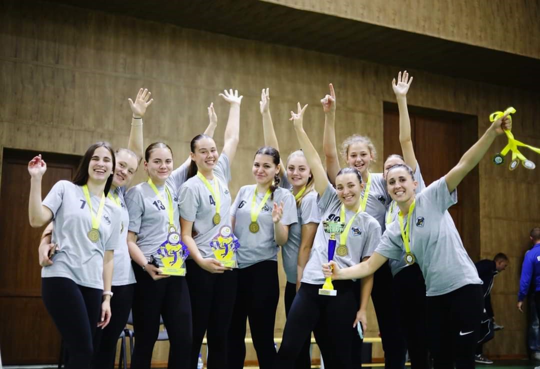 Студентки університету - переможниці Всеукраїнського волейбольного турніру пам’яті Степана Вовка